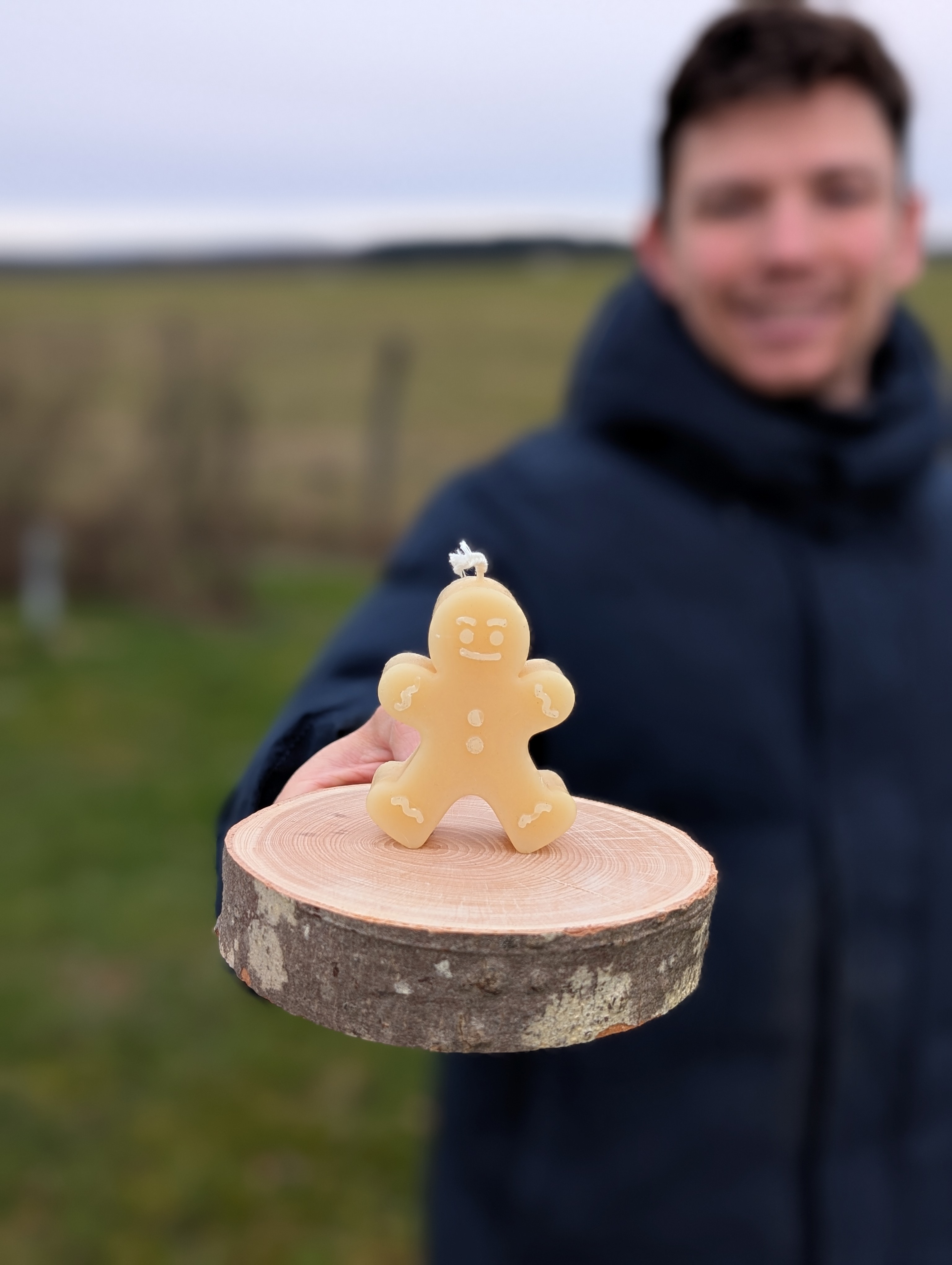 Bougie 100% cire d'abeilles - Bonhomme en pain d'épices