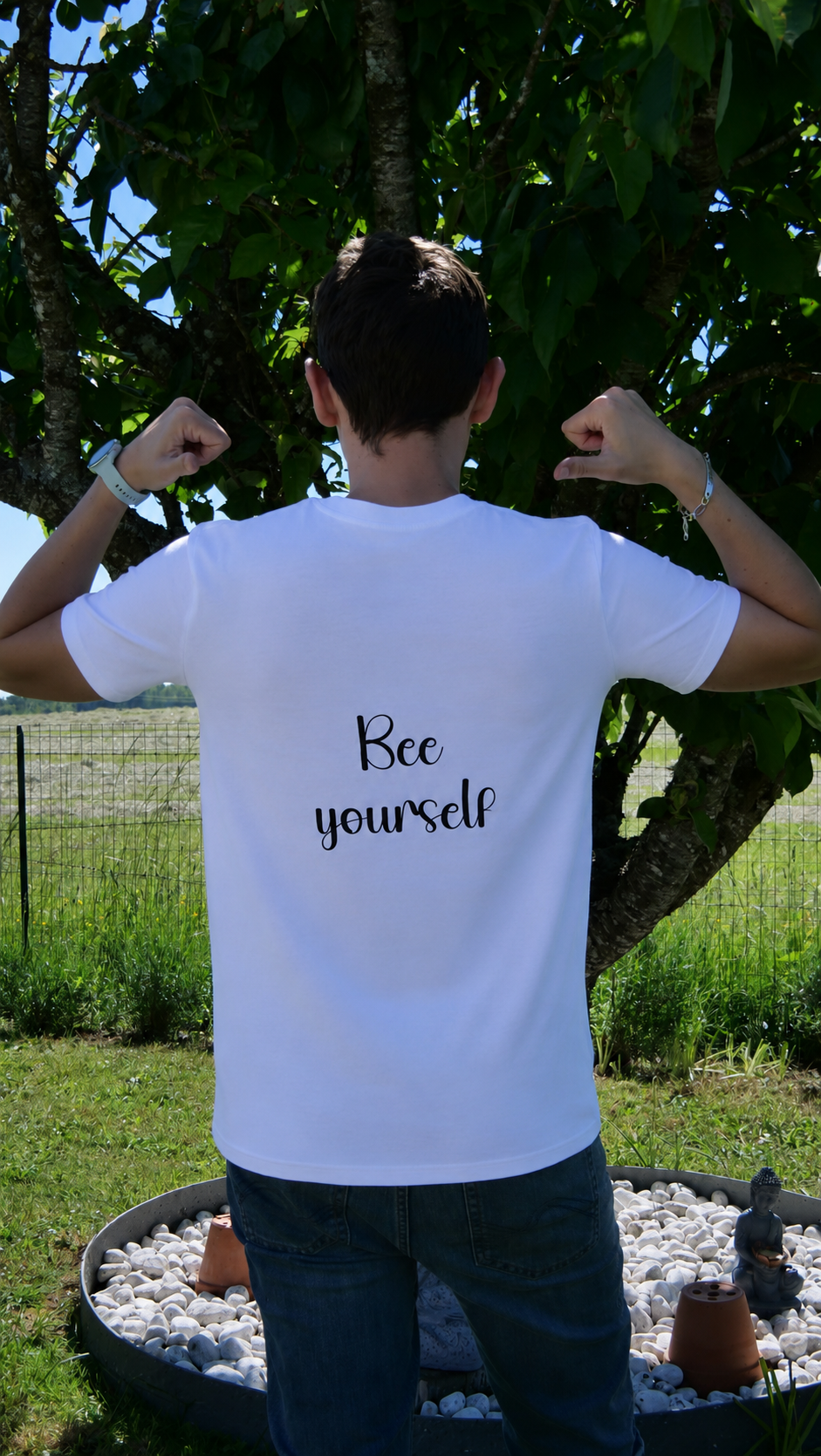 T-shirt "Bee Yourself"