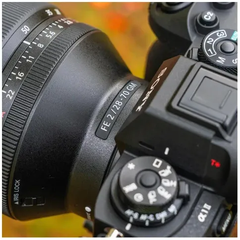 Sony FE 28-70mm F/2.0 GM