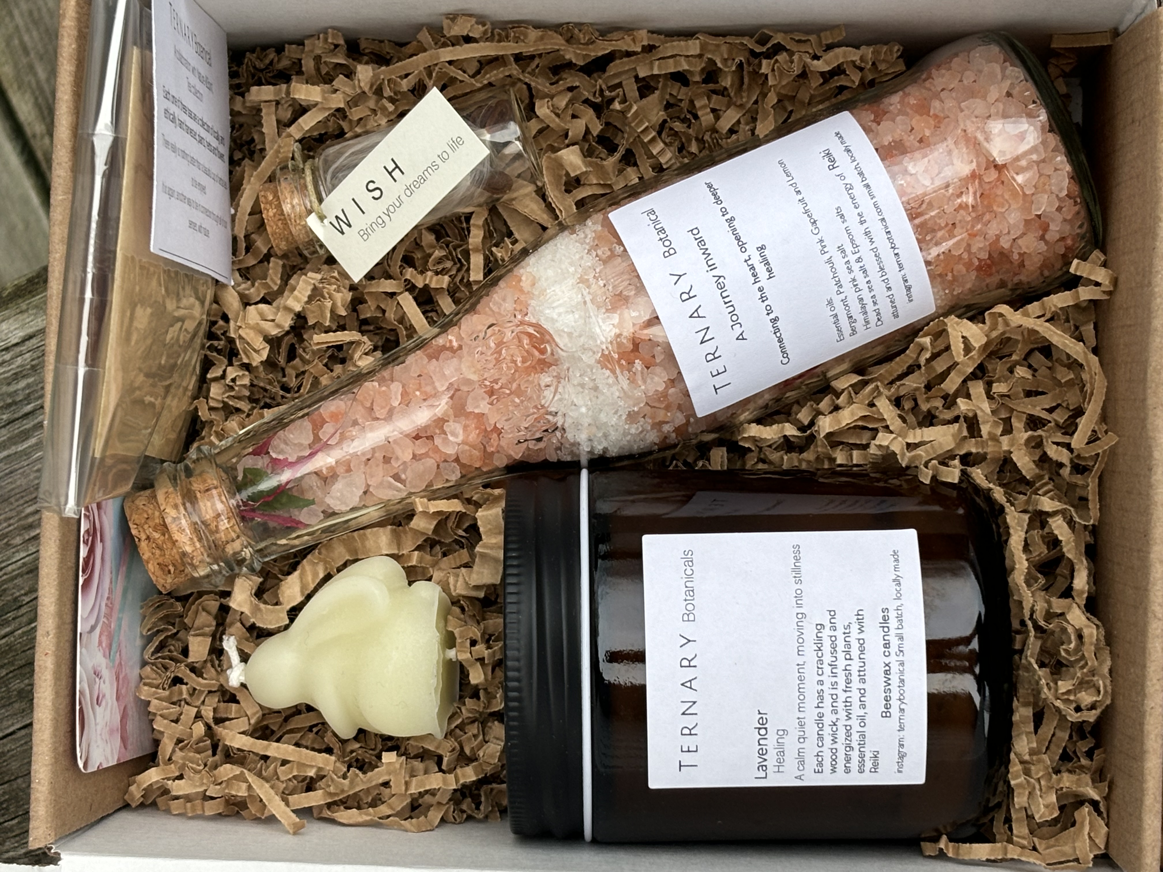 Moving into stillness gift box