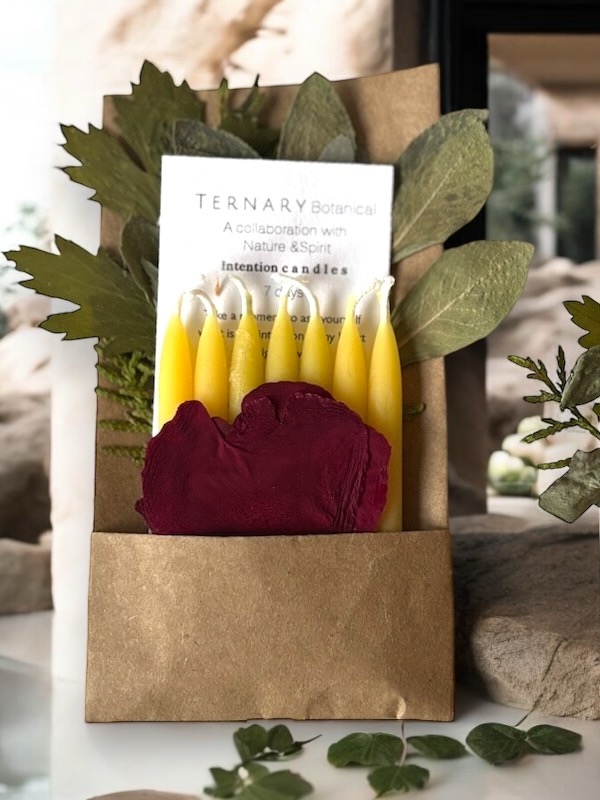 Seven day intention  beeswax candle and smudge bundle 