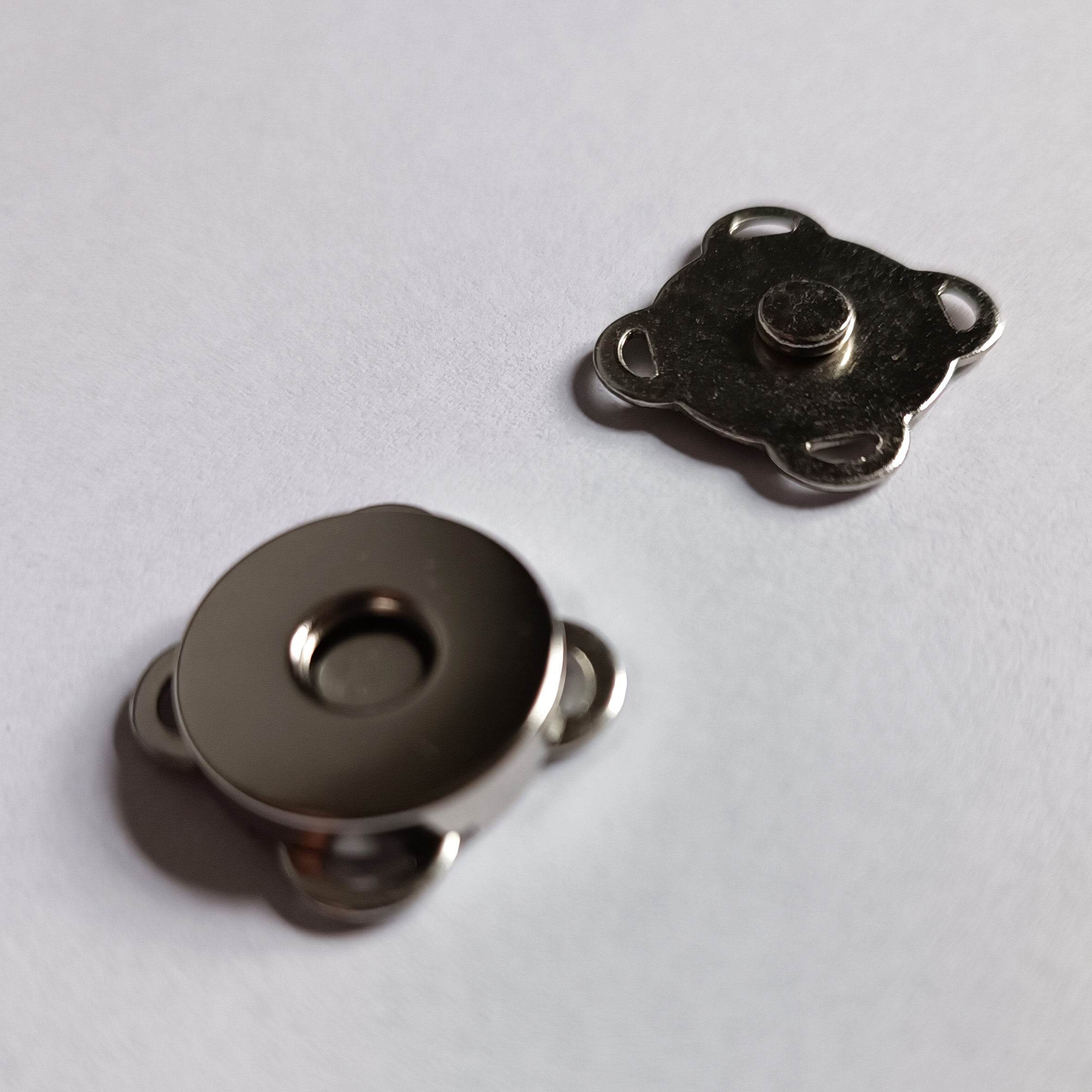 Magnētiskā spiedpoga 18mm(2 komplekti)