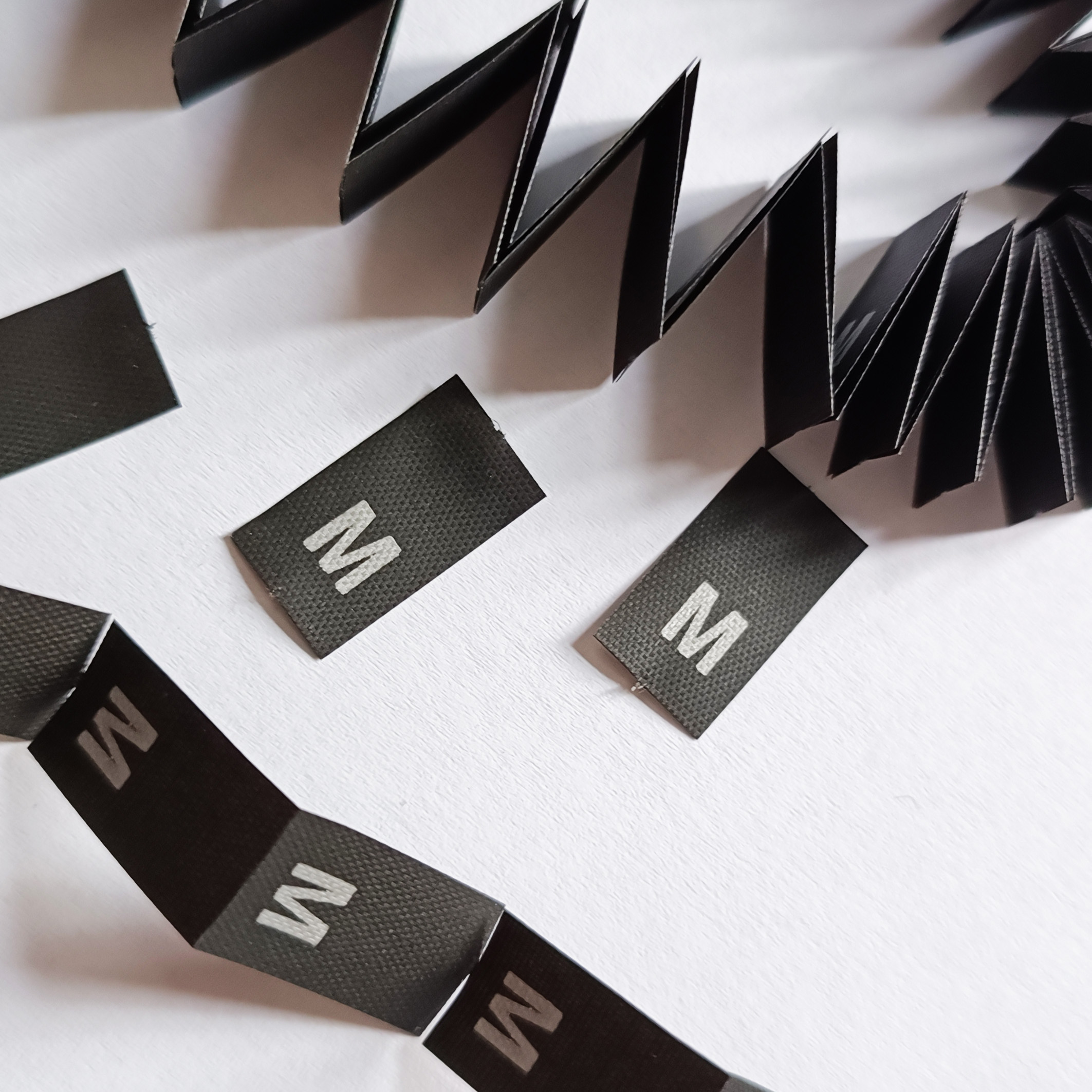 M izmēru birkas 200gab.