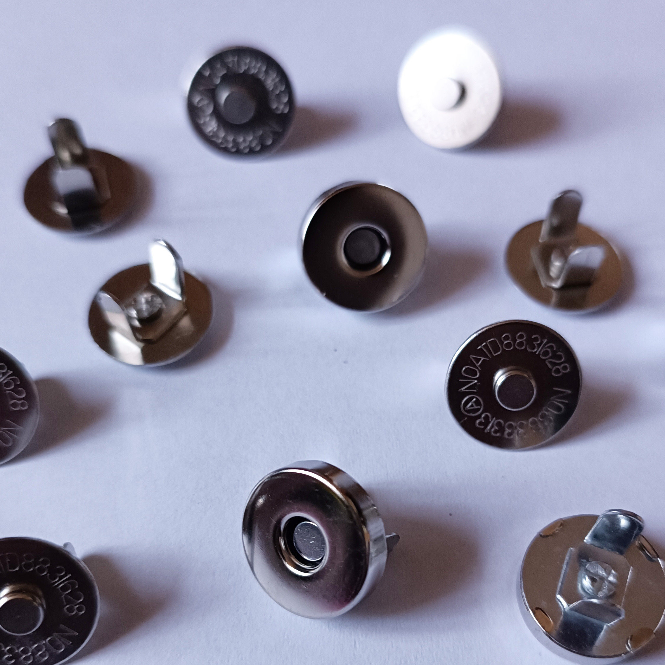 Magnētiskā spiedpoga 14mm (2 komplekti)