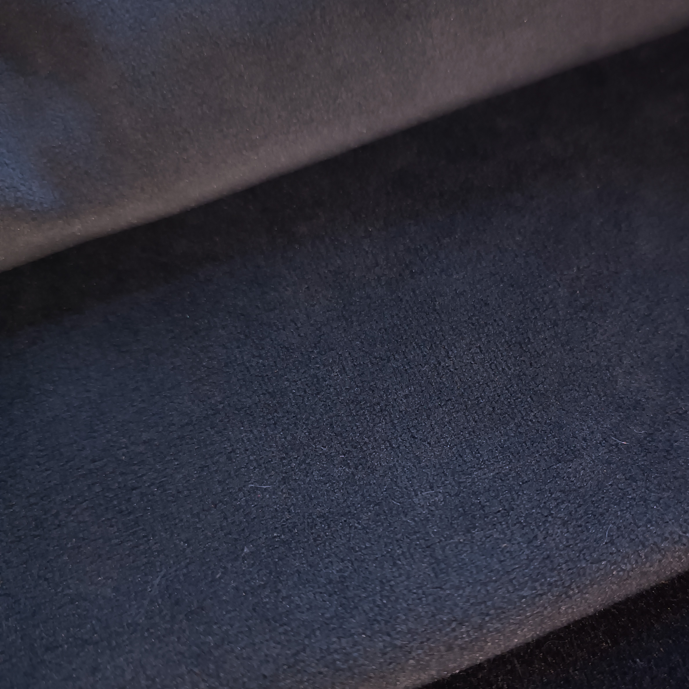 Tumši pelēks matēts velūrs Nr.16