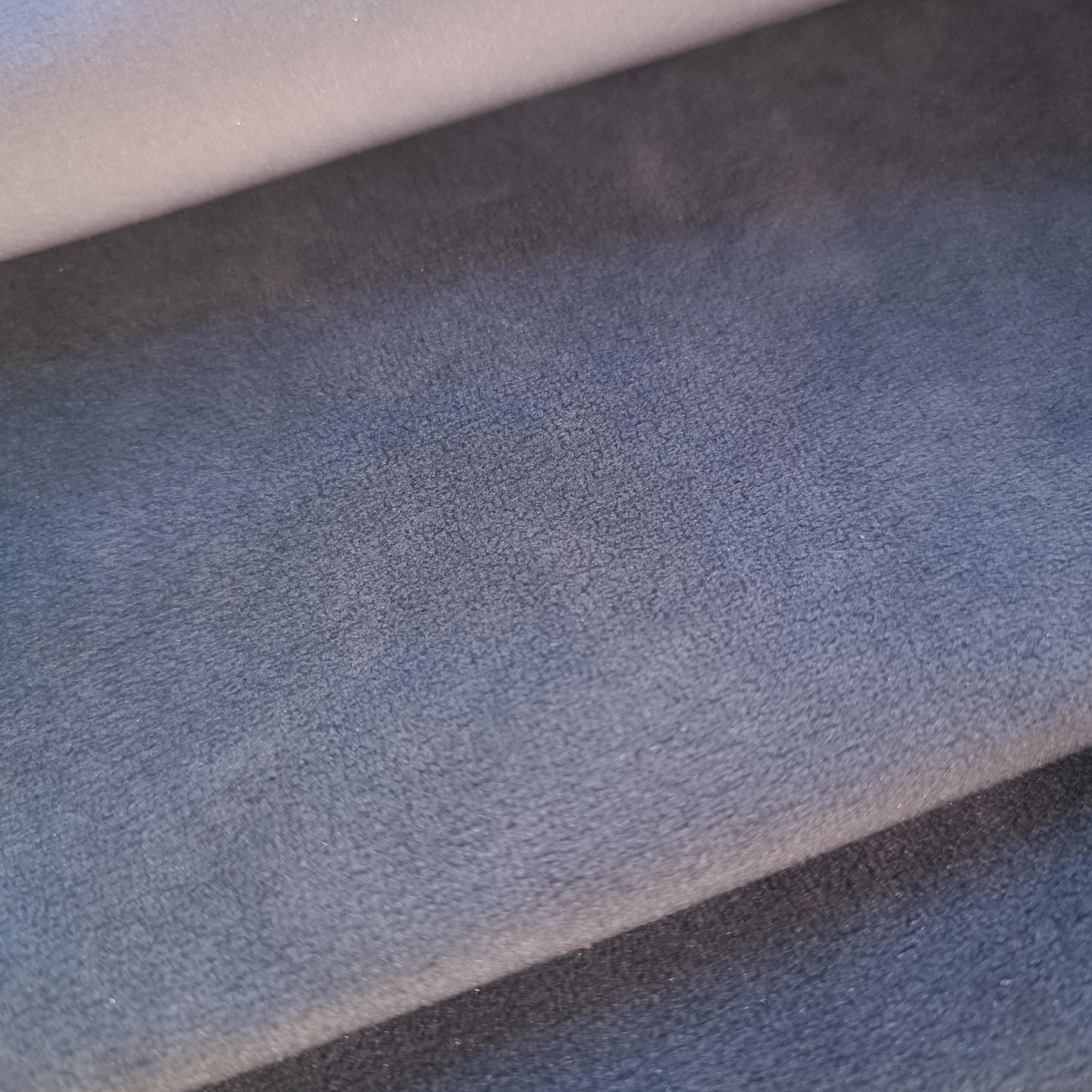 Pelēks matēts velūrs Nr.10