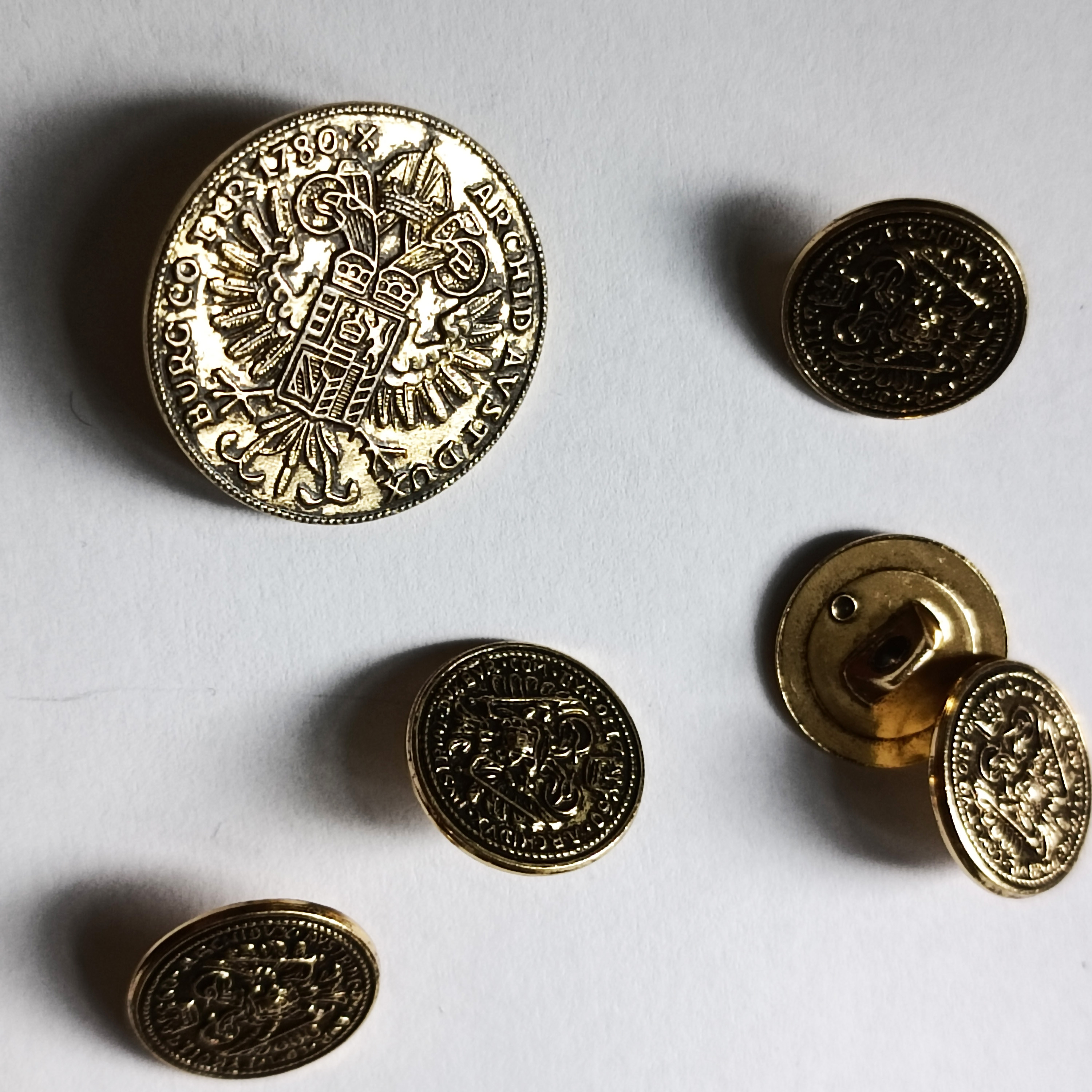 Pogas metala 22mm (2gab.)