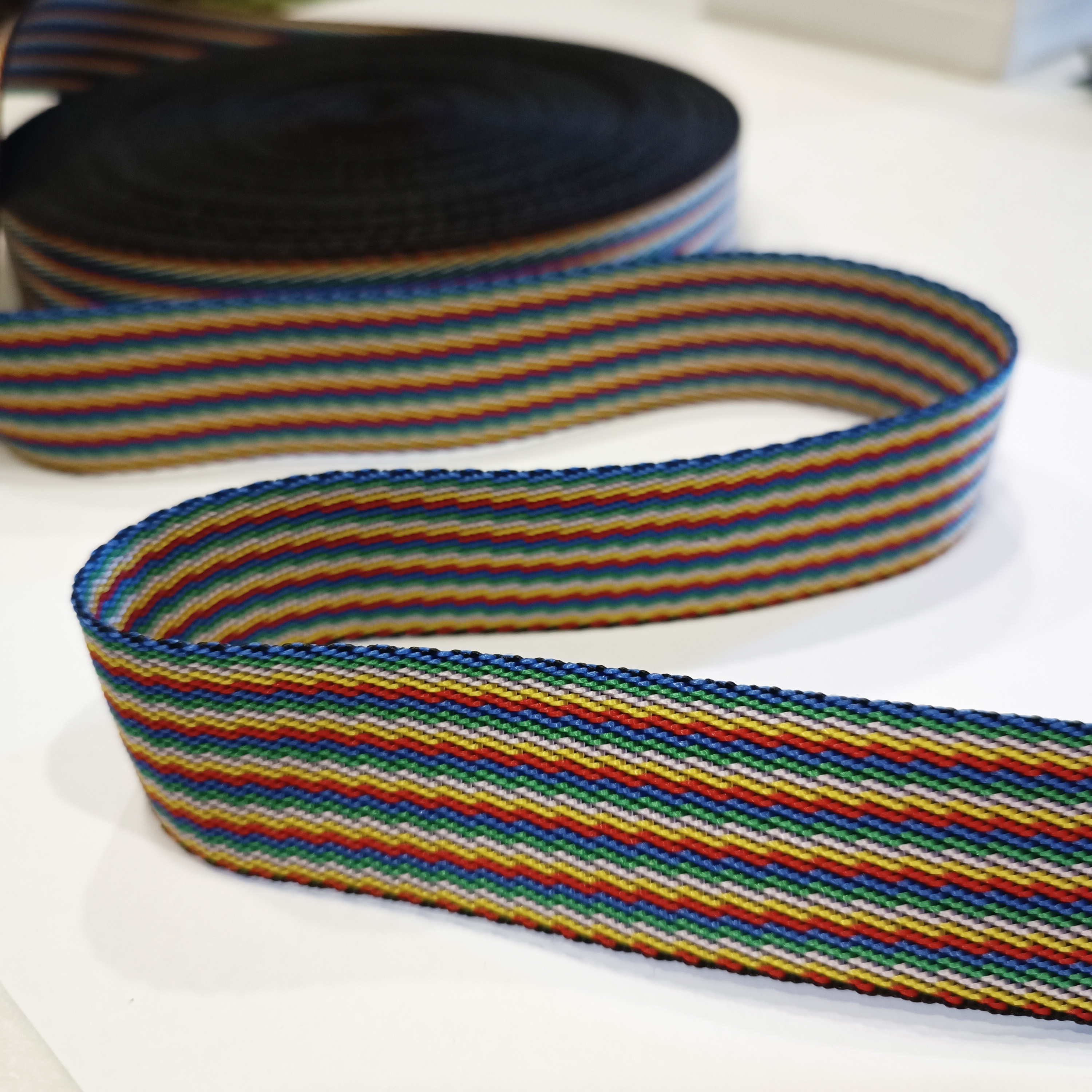 Kipera lente 30mm x 2m (varavīksne)