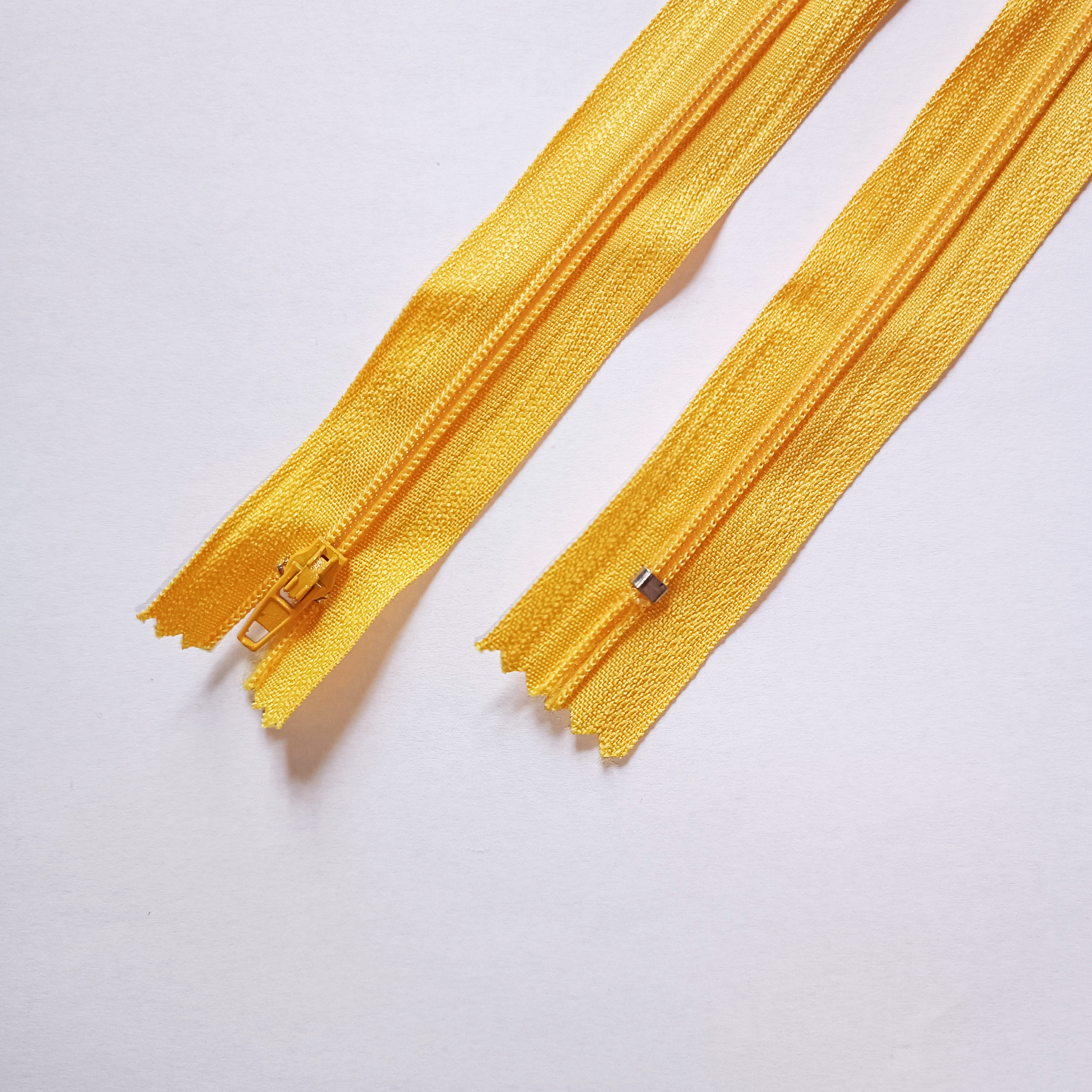 Spirālveida rāvējslēdzējs 20cm, Nr.21