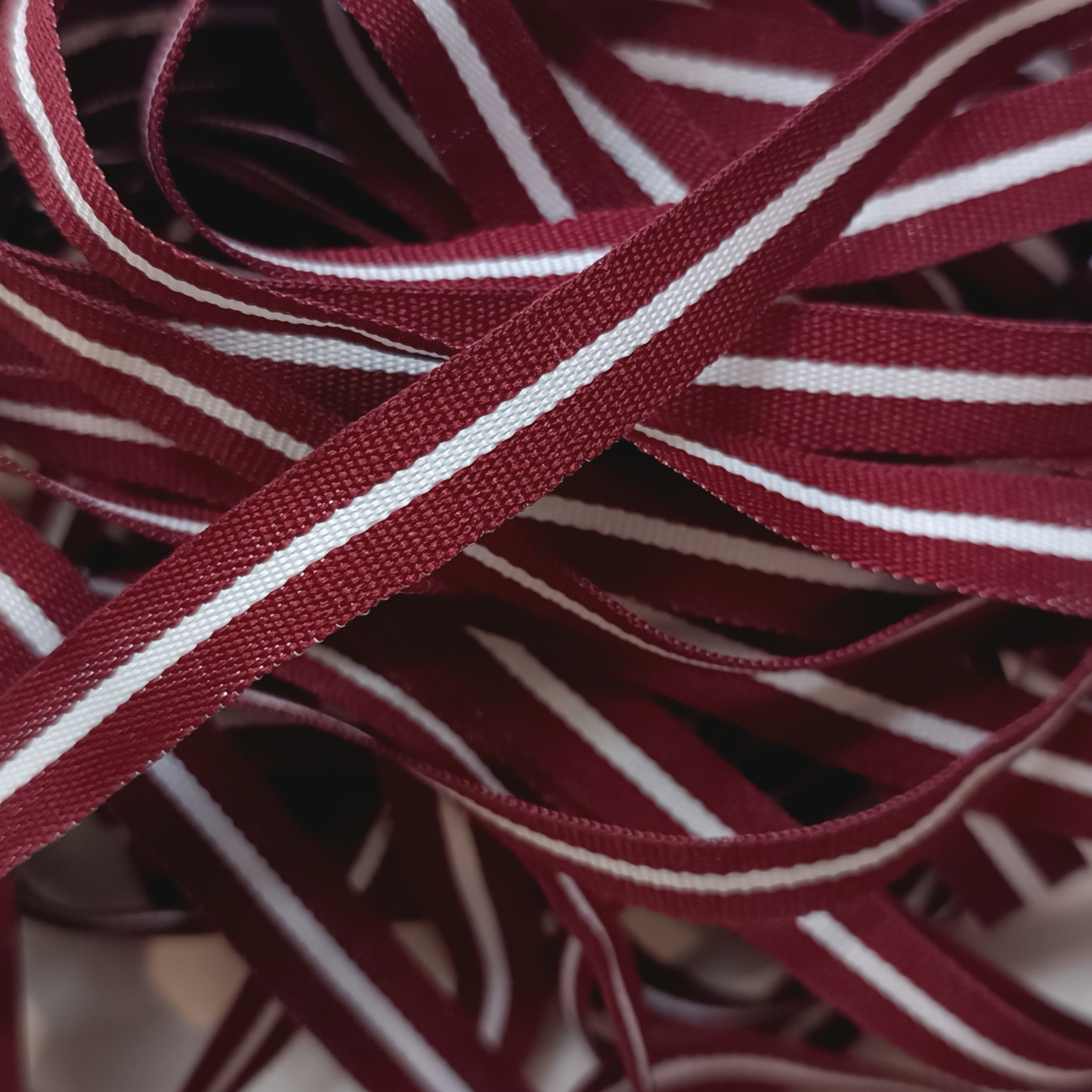 Latvijas karogs lente 10mm x 2m