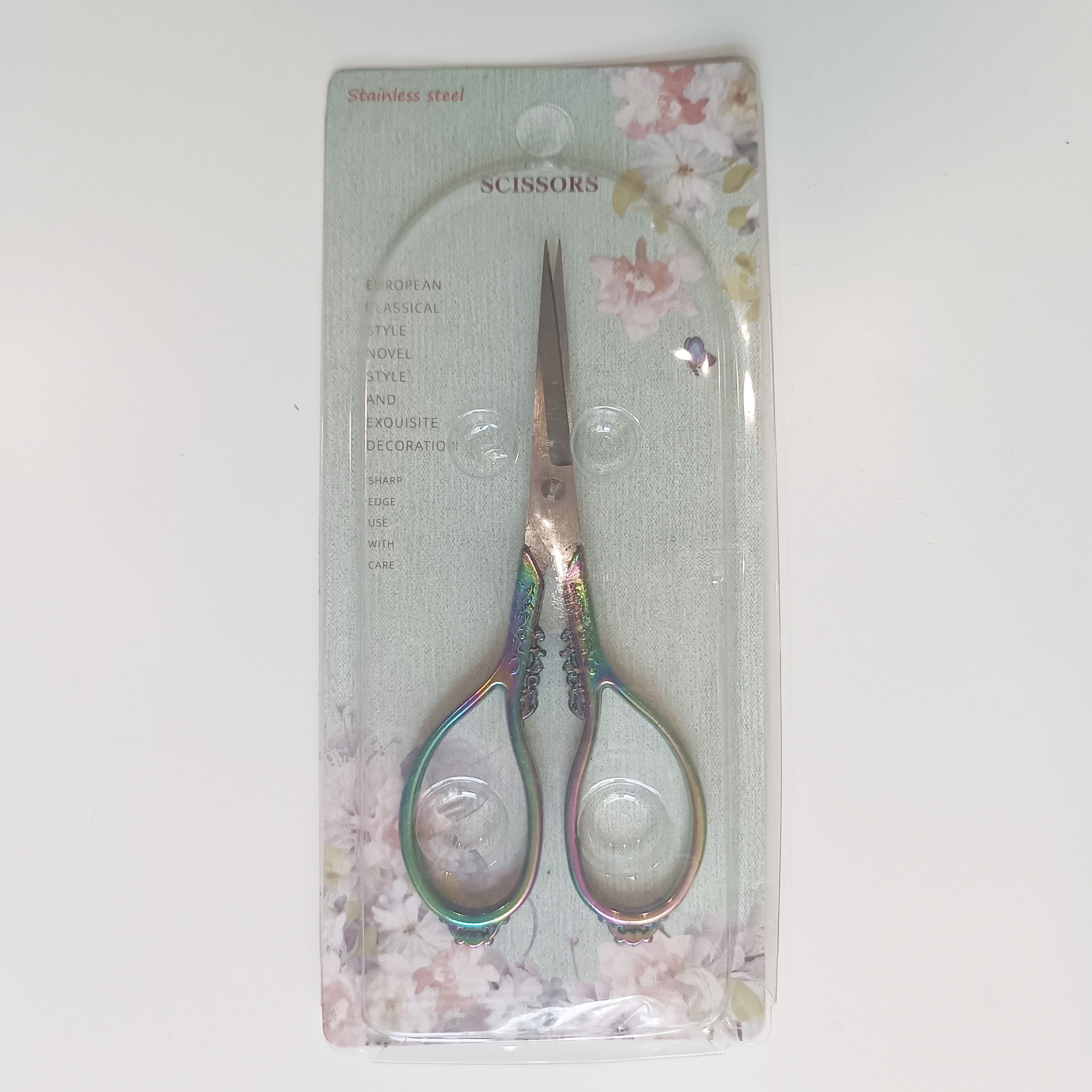 Šķēres izšūšanai "varavīksne"