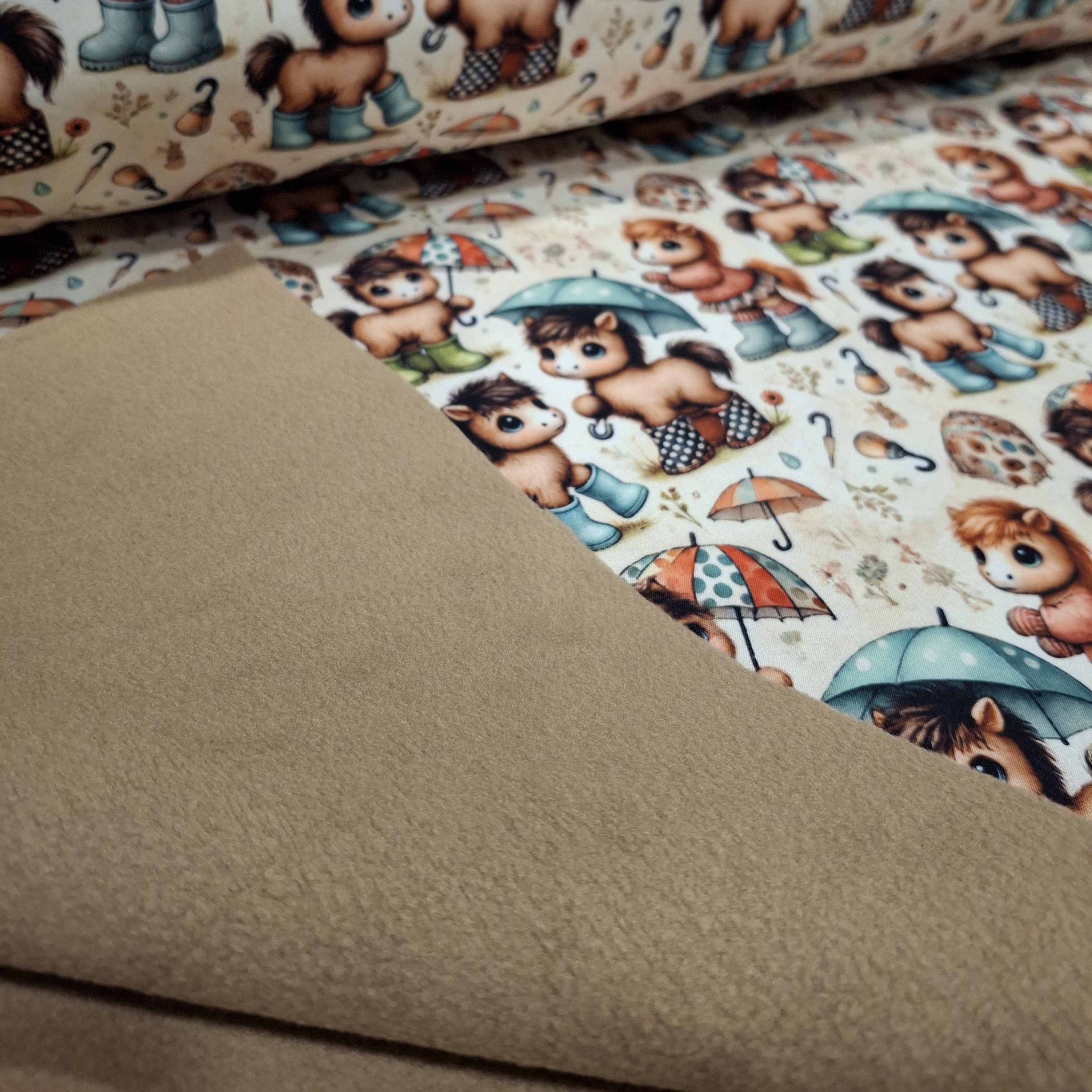 Softshell digitāli apdrukāts (Pony)