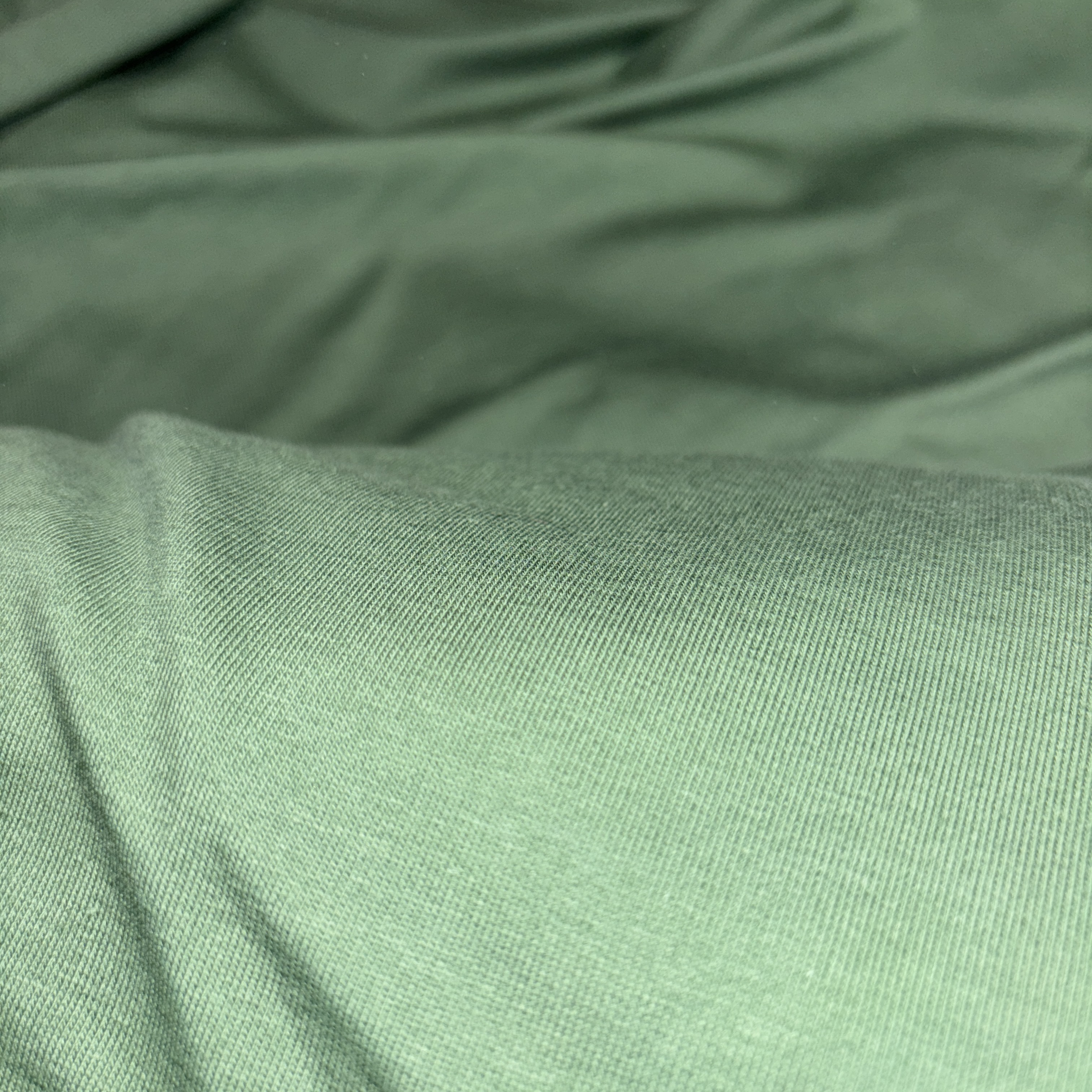 Sūnu zaļa cilpiņtrikotāža