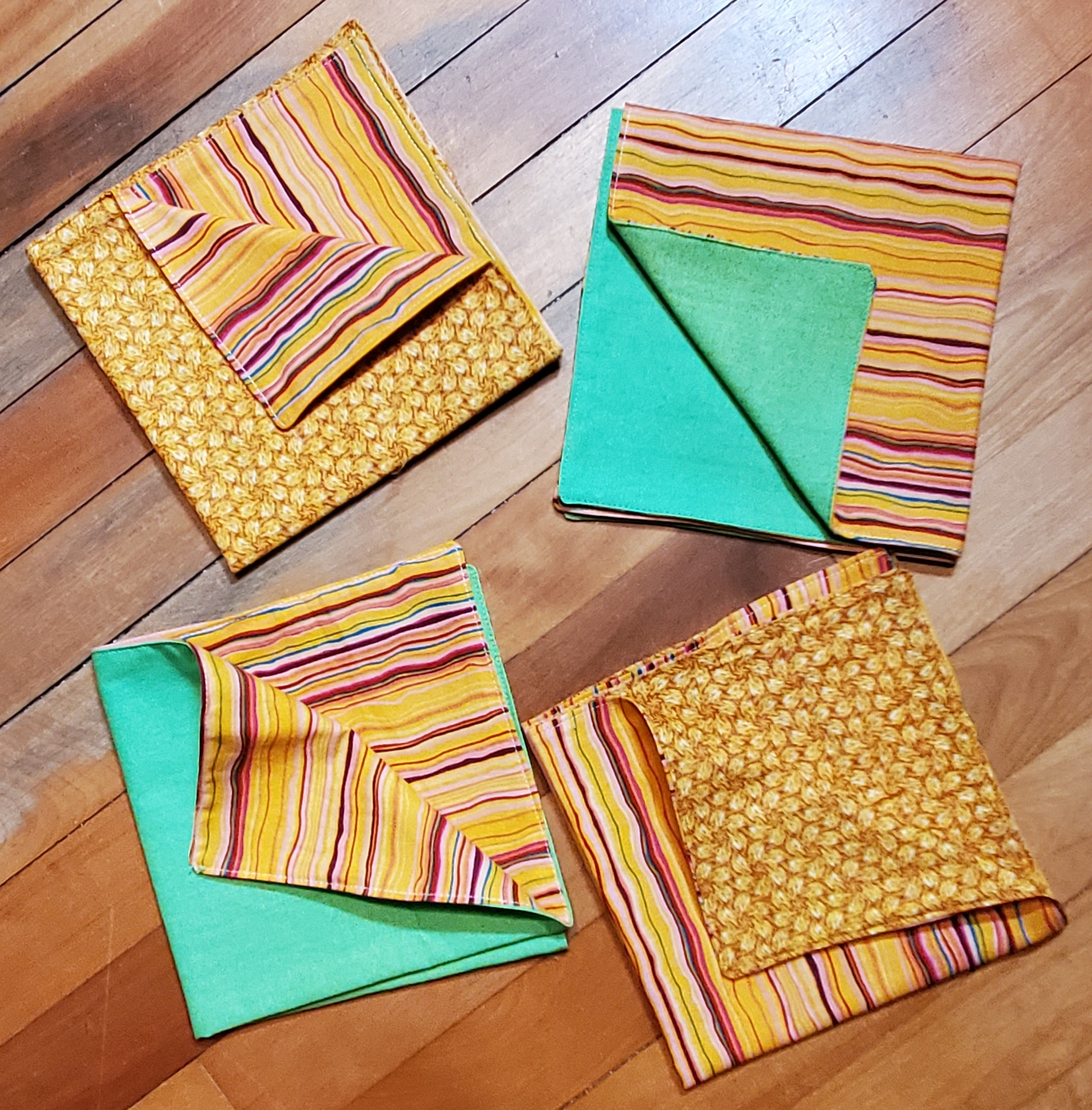 Olive Placemat with Napkins 