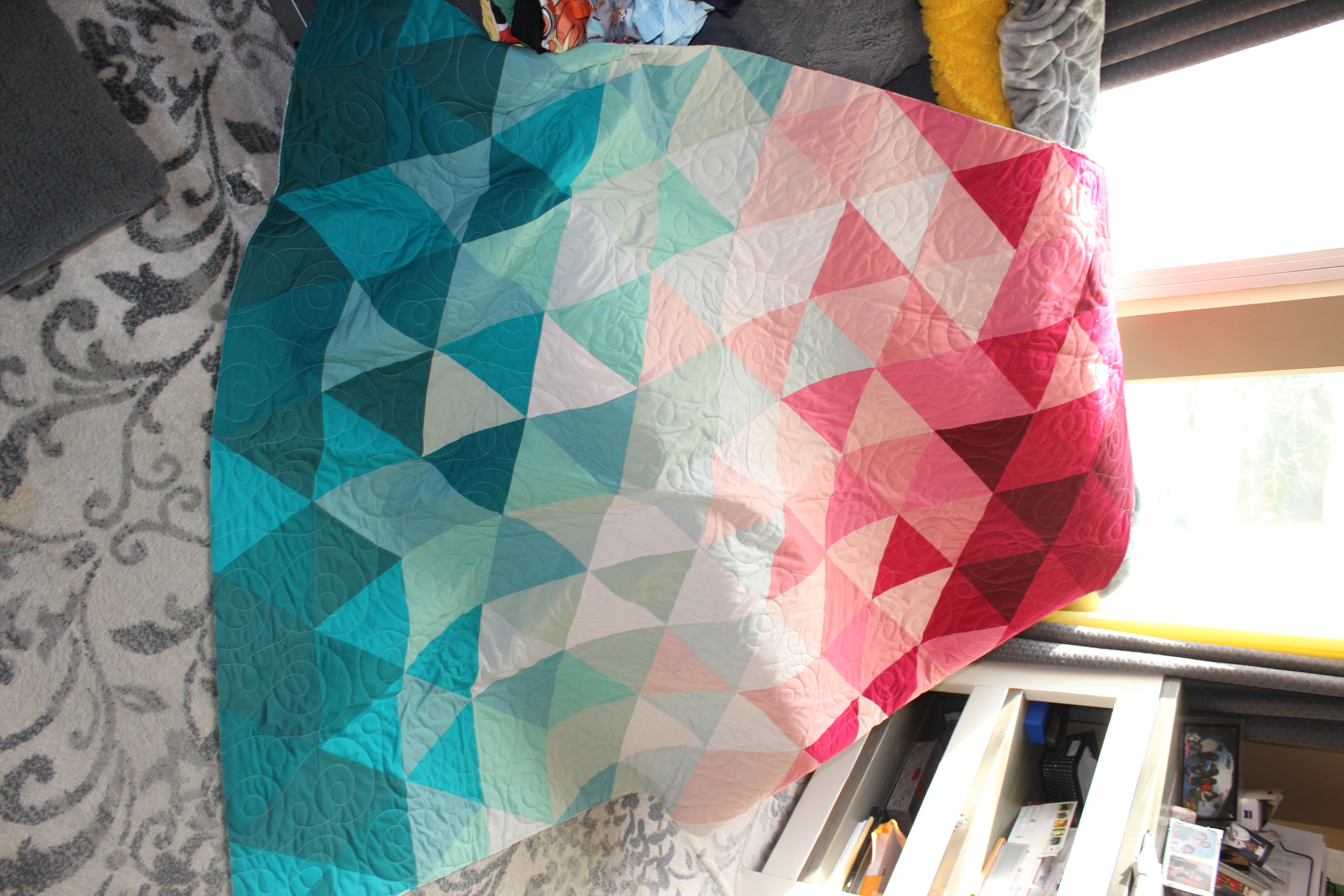 Triangle Fade Quilt