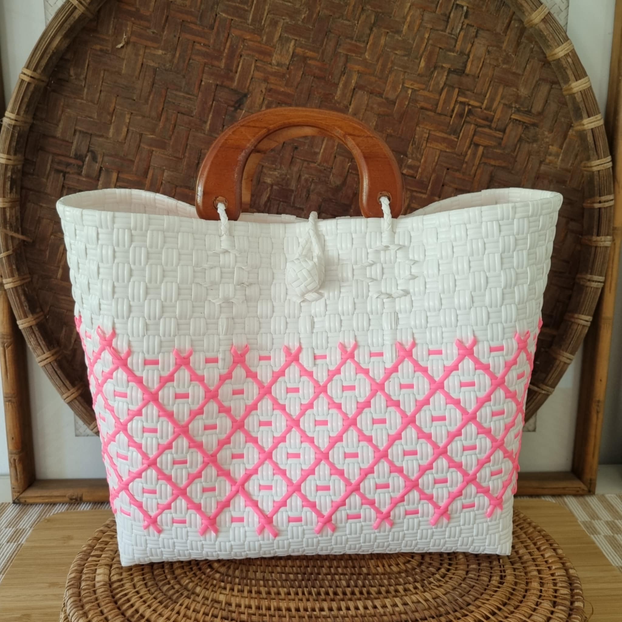 Jali Bag Medium Wooden Handle