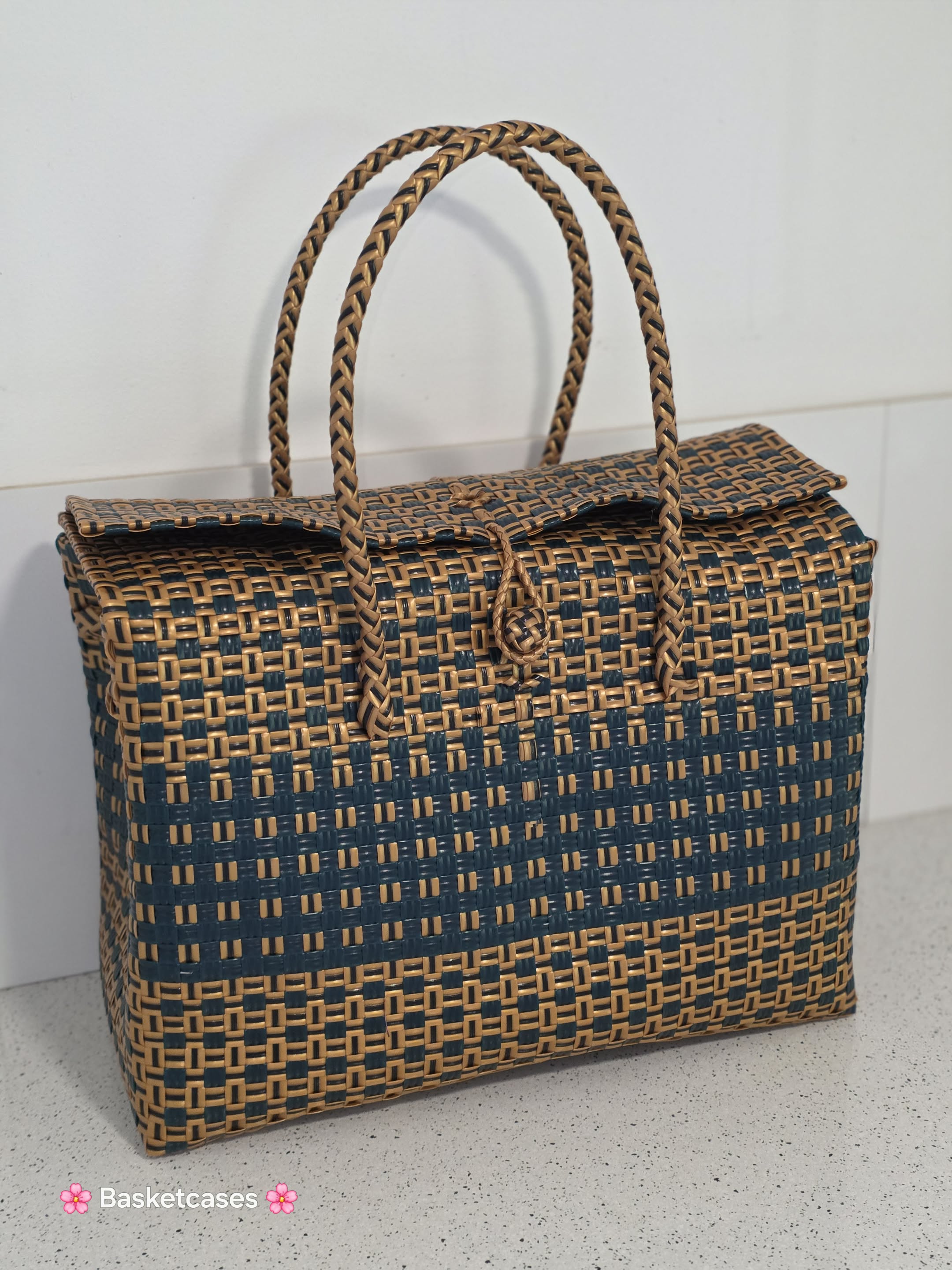 Boxy Bag XXL with Closing Lid