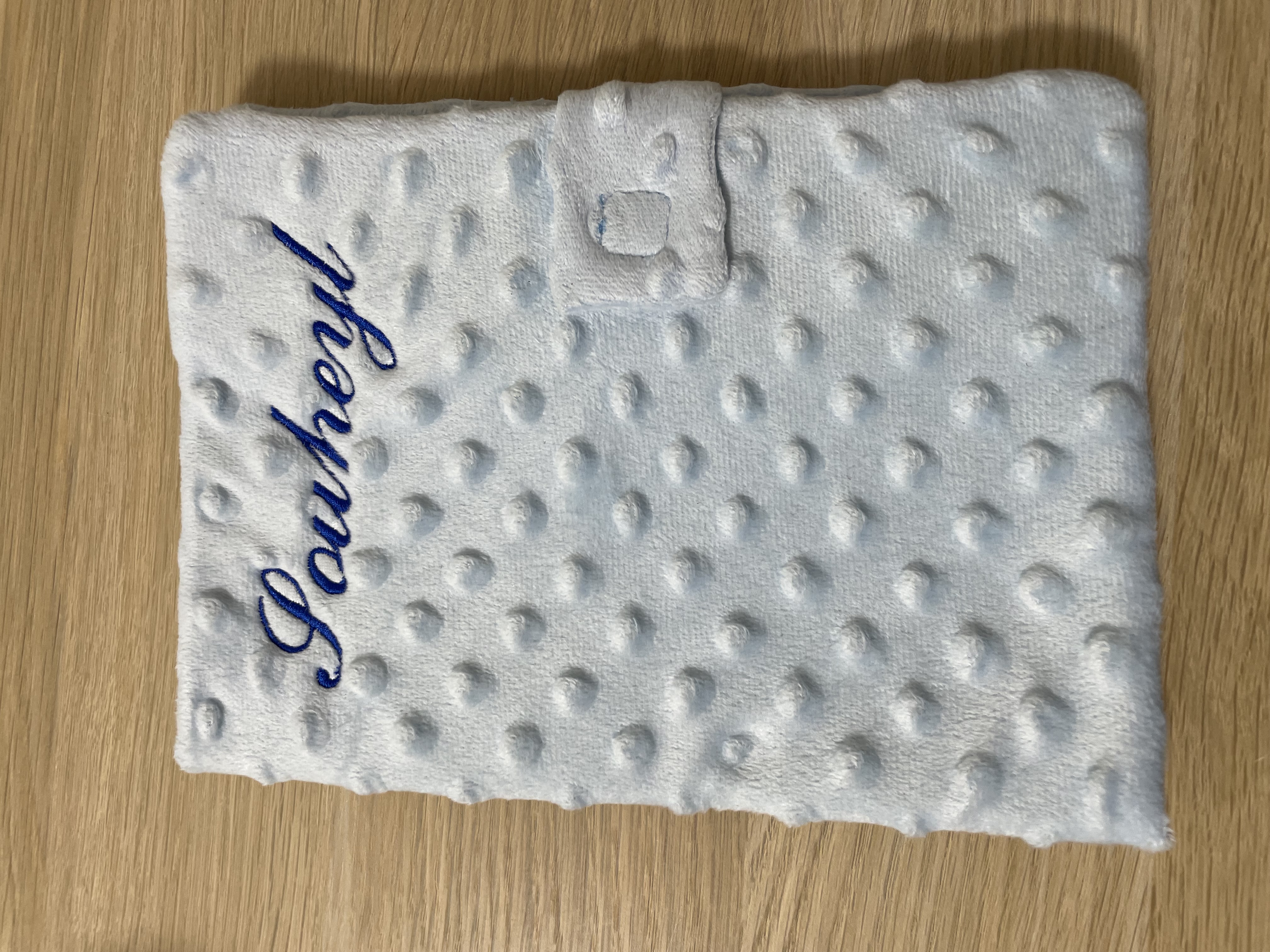 Protège Carnet de Santé – Brodé Souheyl