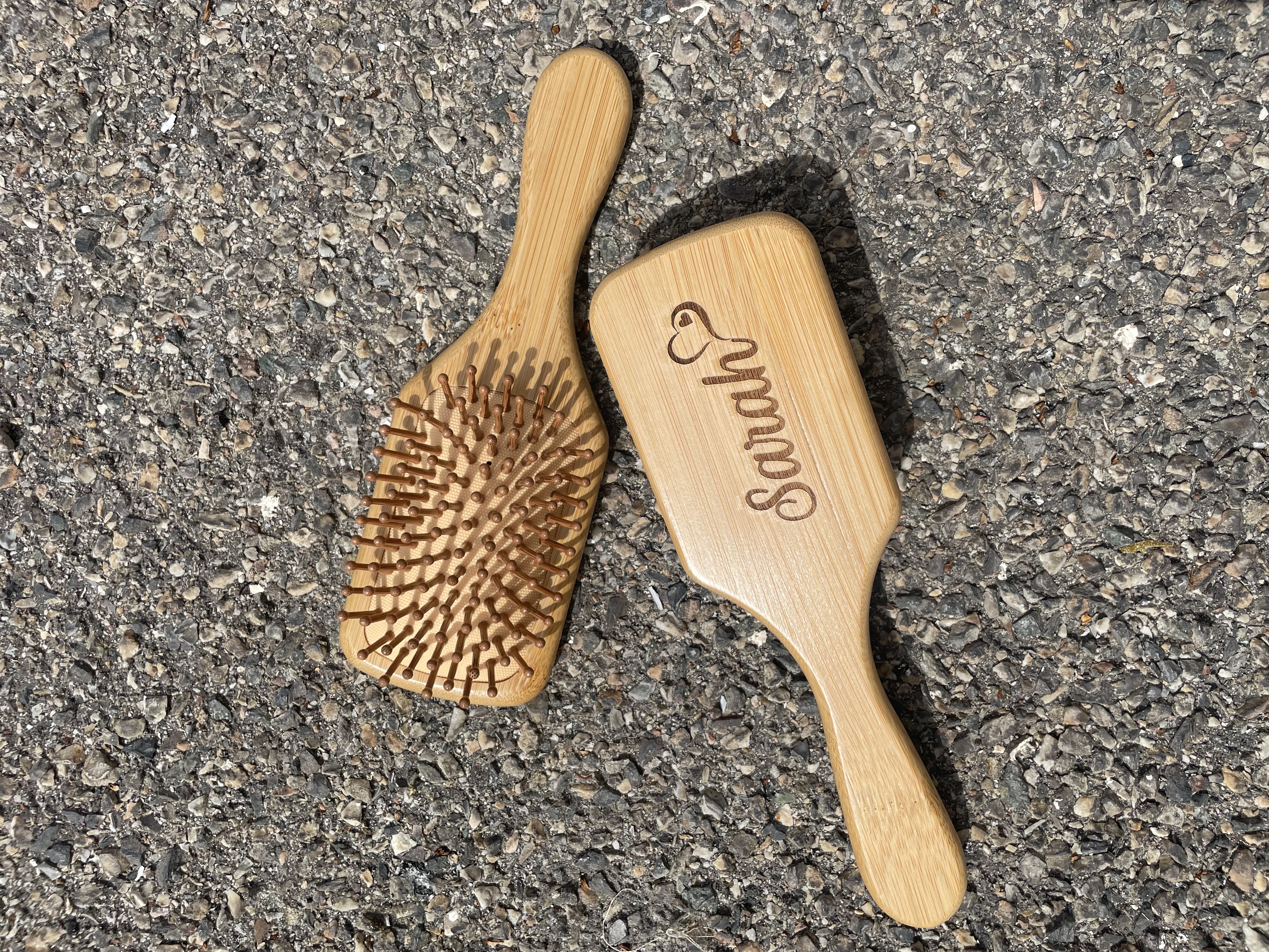 Brosse à cheveux en bois