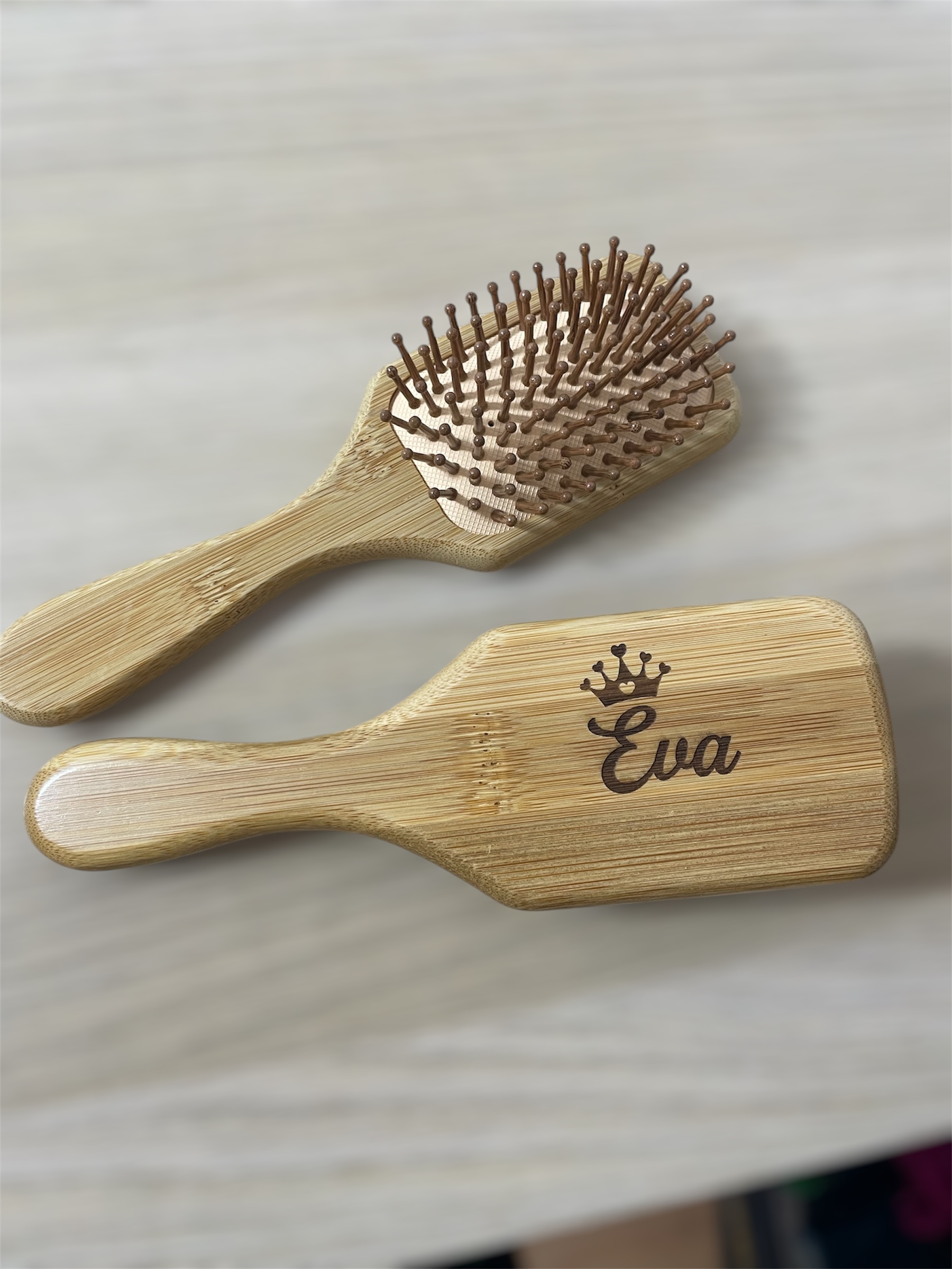 Brosse à cheveux en bois