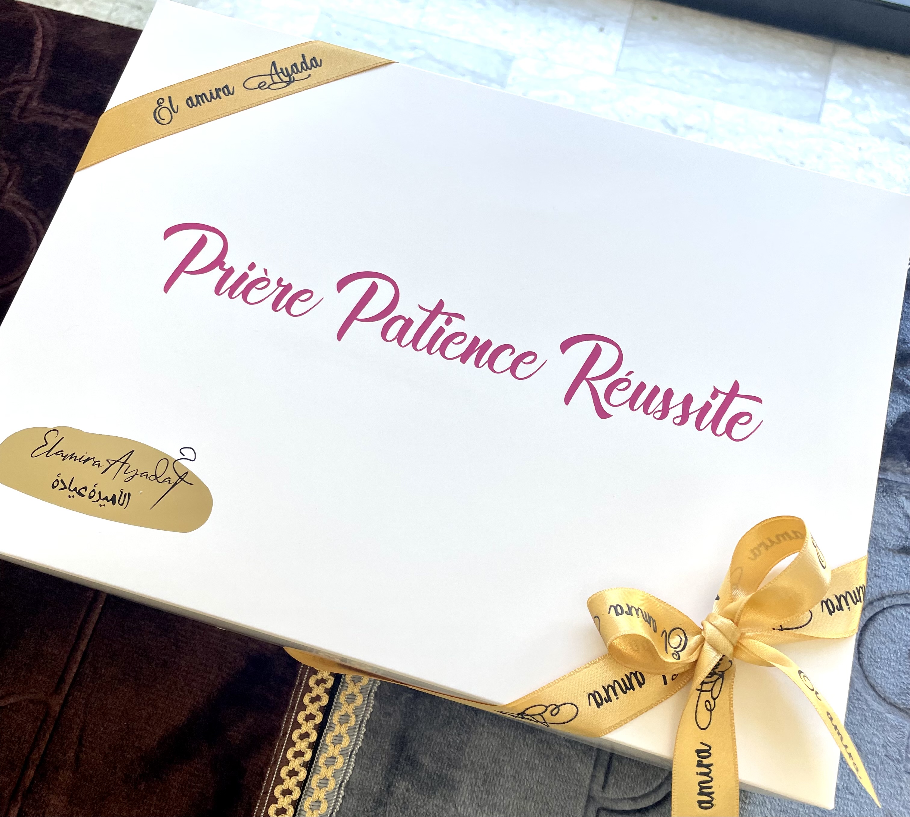 Boîte Cadeau Blanche Personnalisée
