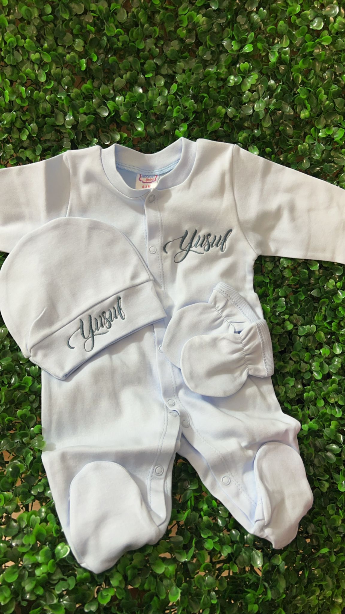 Ensemble Naissance Bébé Personnalisé – Pyjama + Bonnet