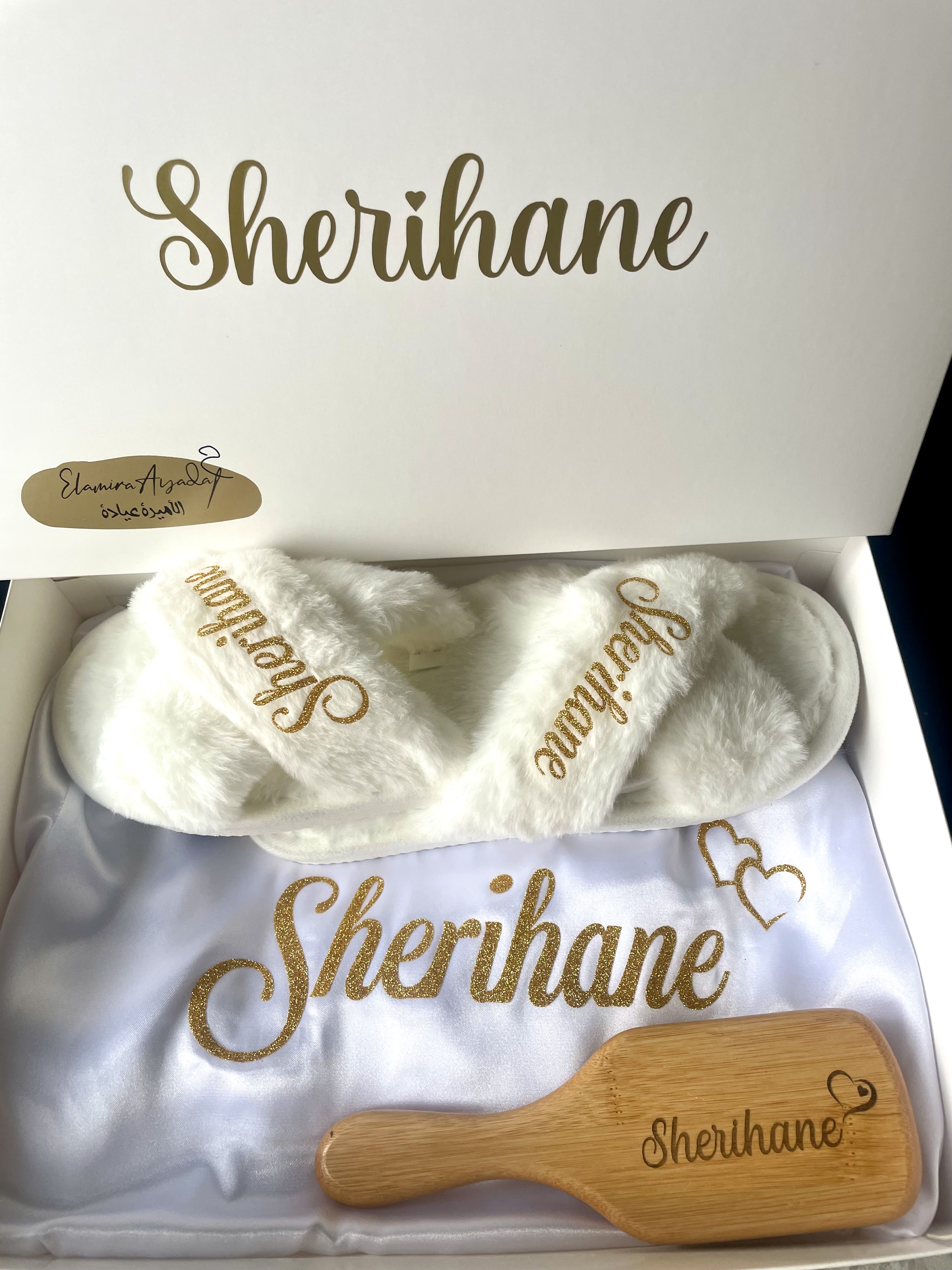 Coffret Peignoir Satin, Brosse & Pantoufles personnalisés