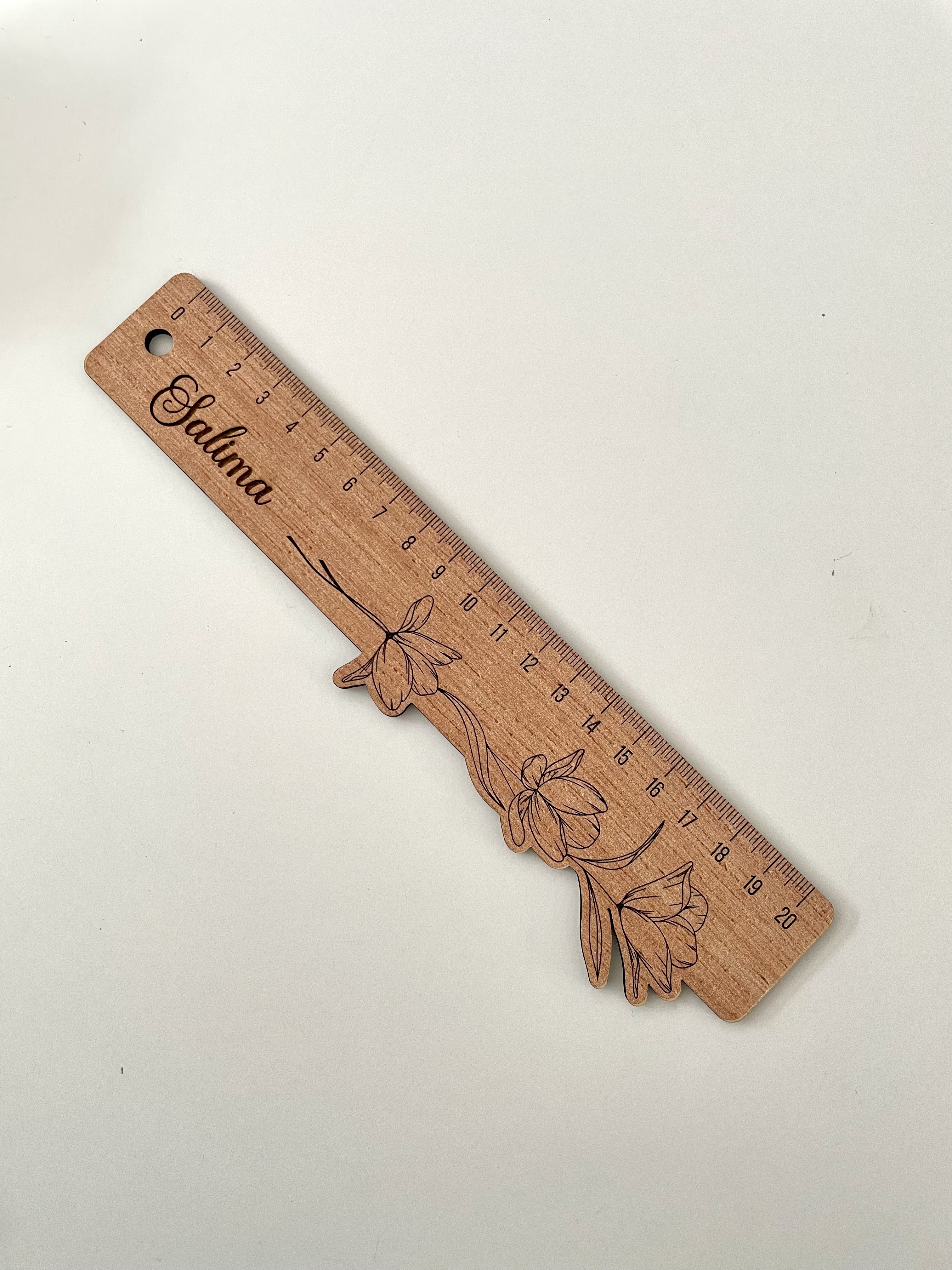 Règle en bois personnalisée