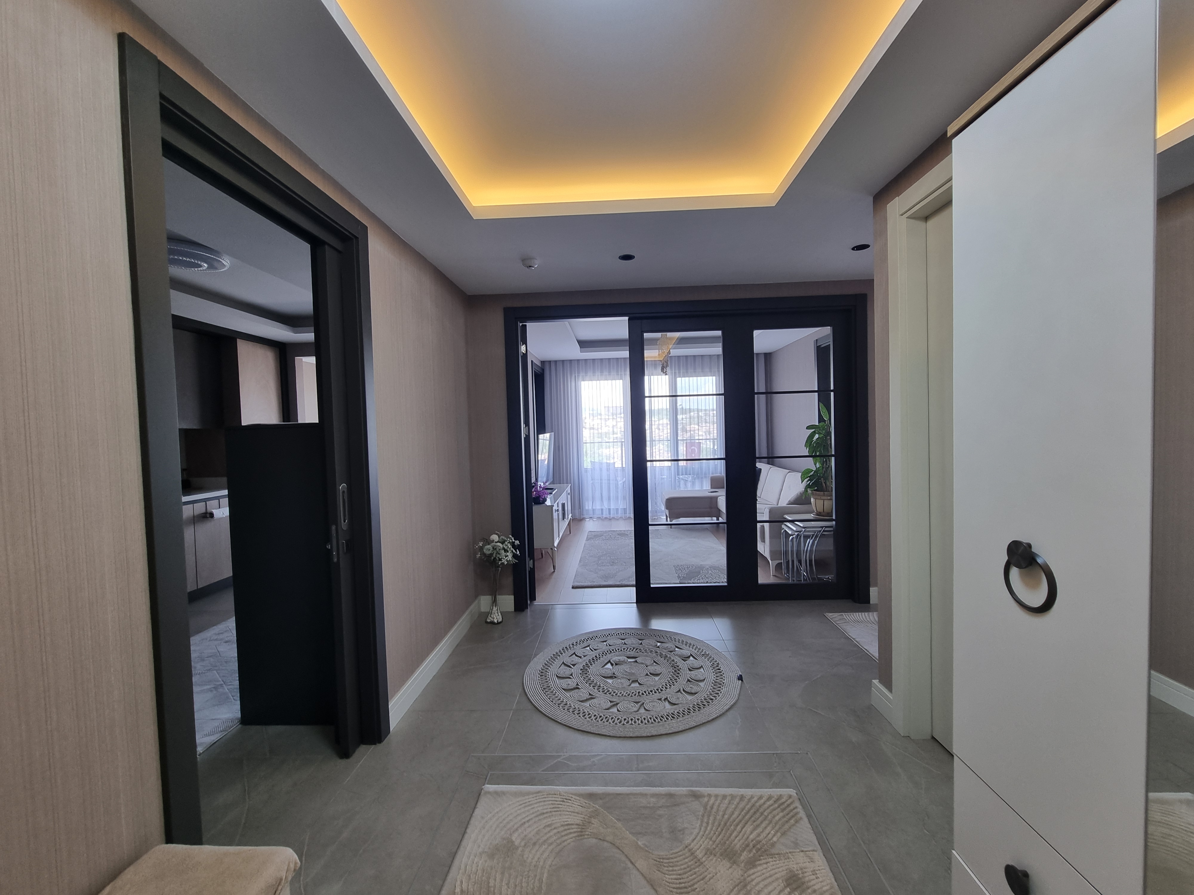 MARS ANKARA'DAN VELUX ANKARA'DA SEHIR MANZARALI FERAH BUYUK TIP SATILIK 4+1 DAIRE