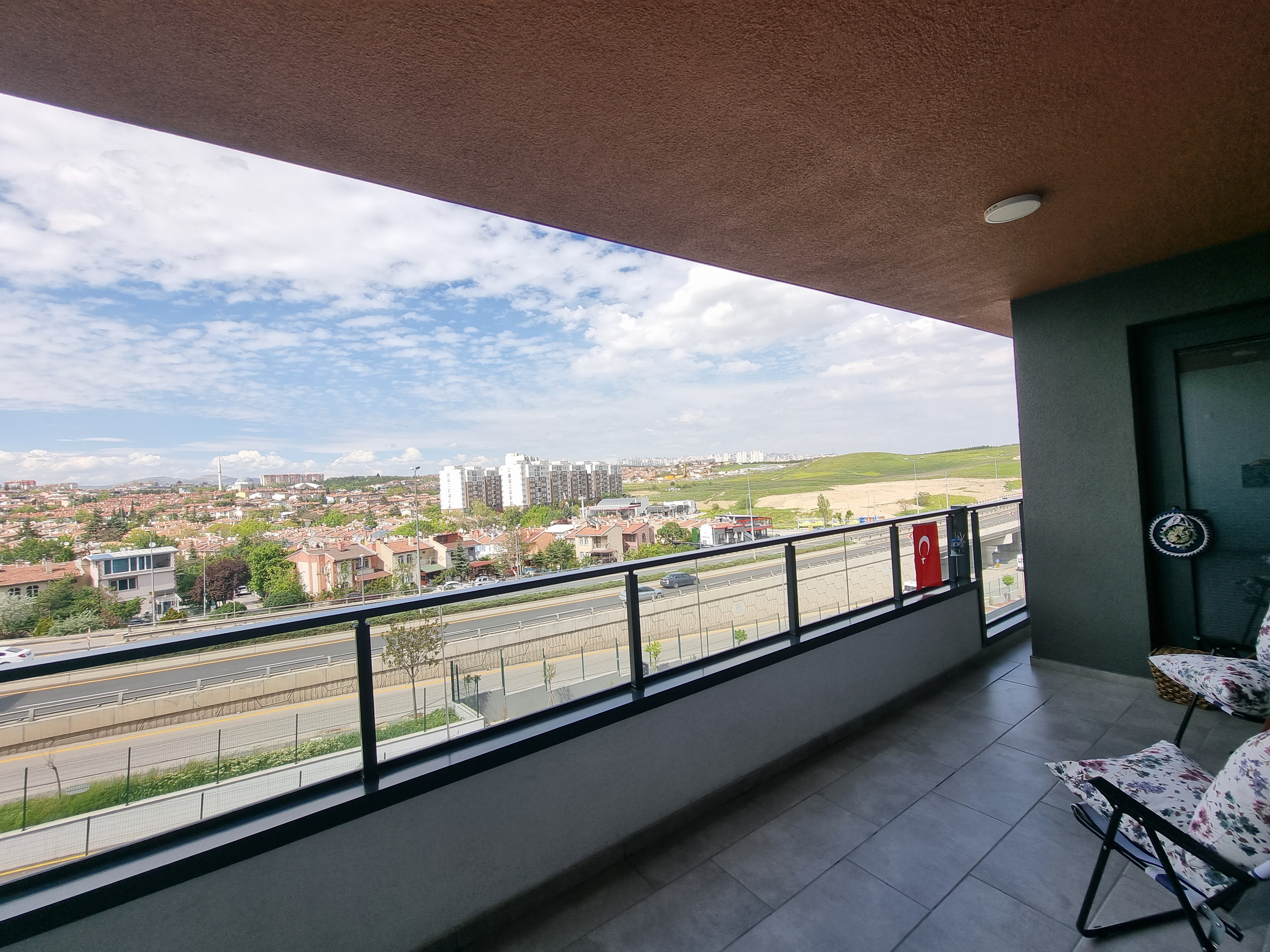 MARS ANKARA'DAN VELUX ANKARA'DA SEHIR MANZARALI FERAH BUYUK TIP SATILIK 4+1 DAIRE