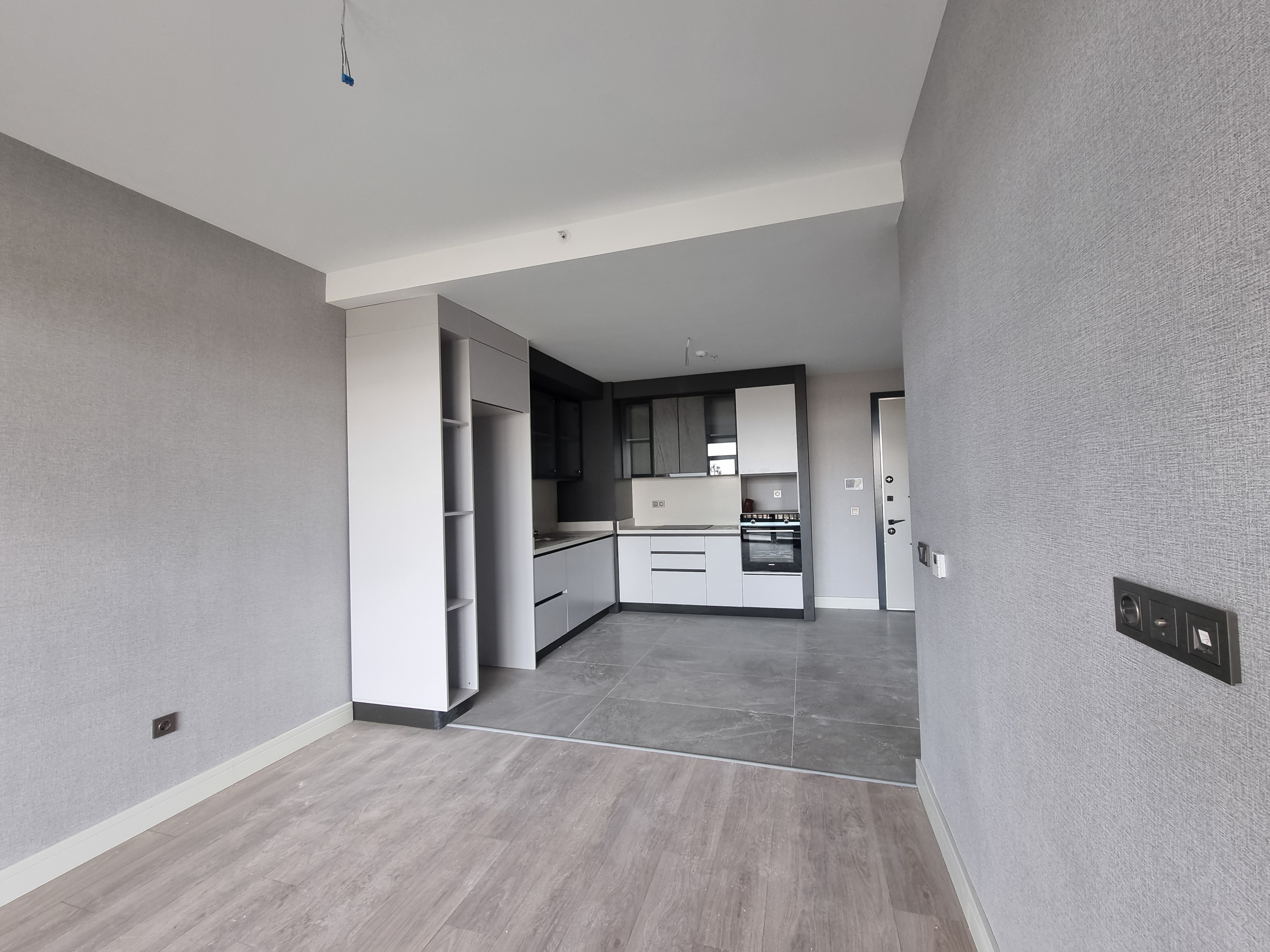 MARS ANKARA'DAN VELUX ANKARA'DA SATILIK TERASLI 2+1 DAIRE-OFIS