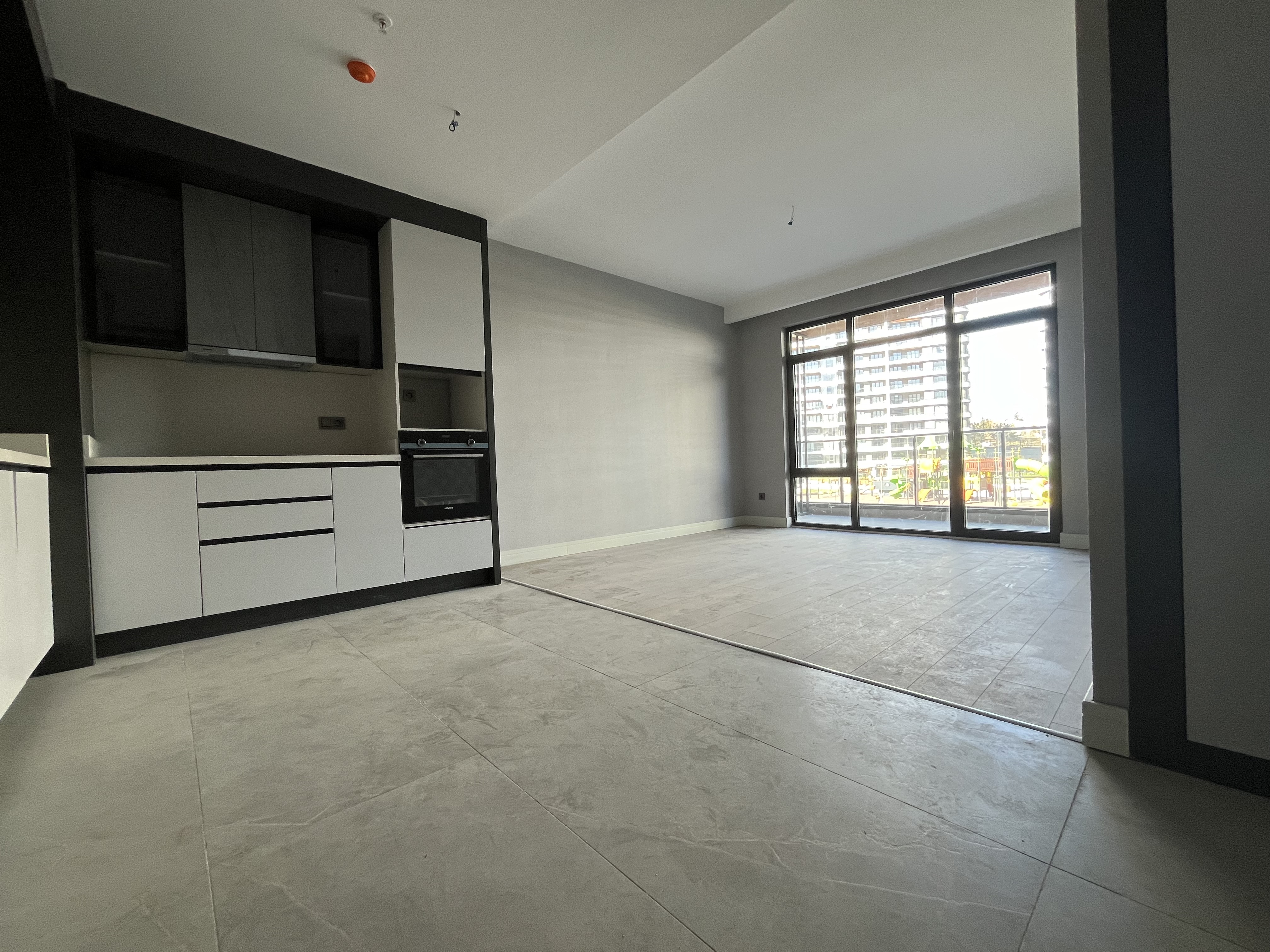 MARS ANKARA'DAN VELUX ANKARA'DA MESKEN BLOKLARINDA PEYZAJ MANZARALI KIRALIK 2+1 DAIRE