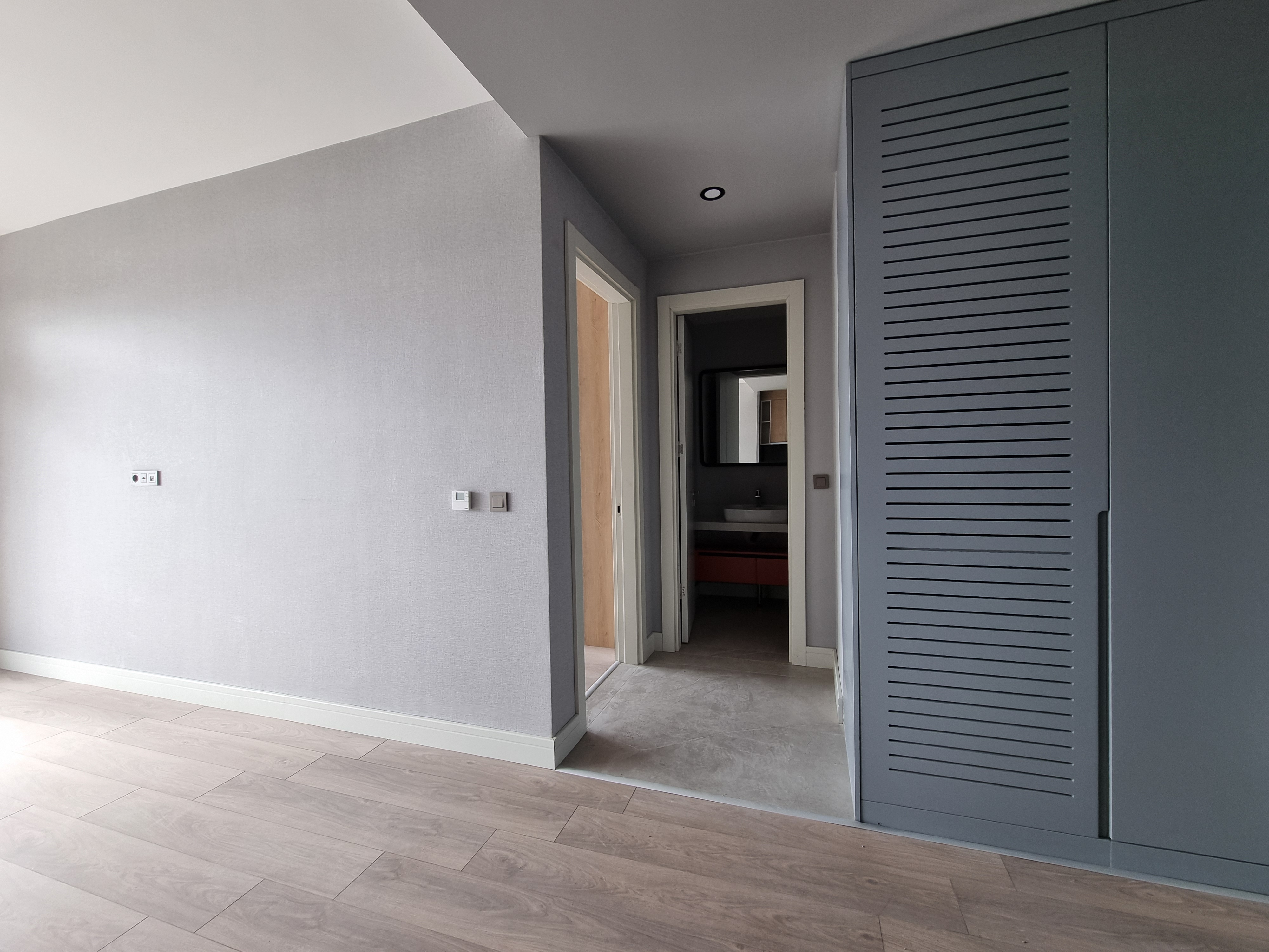 MARS ANKARA'DAN VELUX ANKARA'DA KIRALIK MANZARALI 1+1 DAIRE