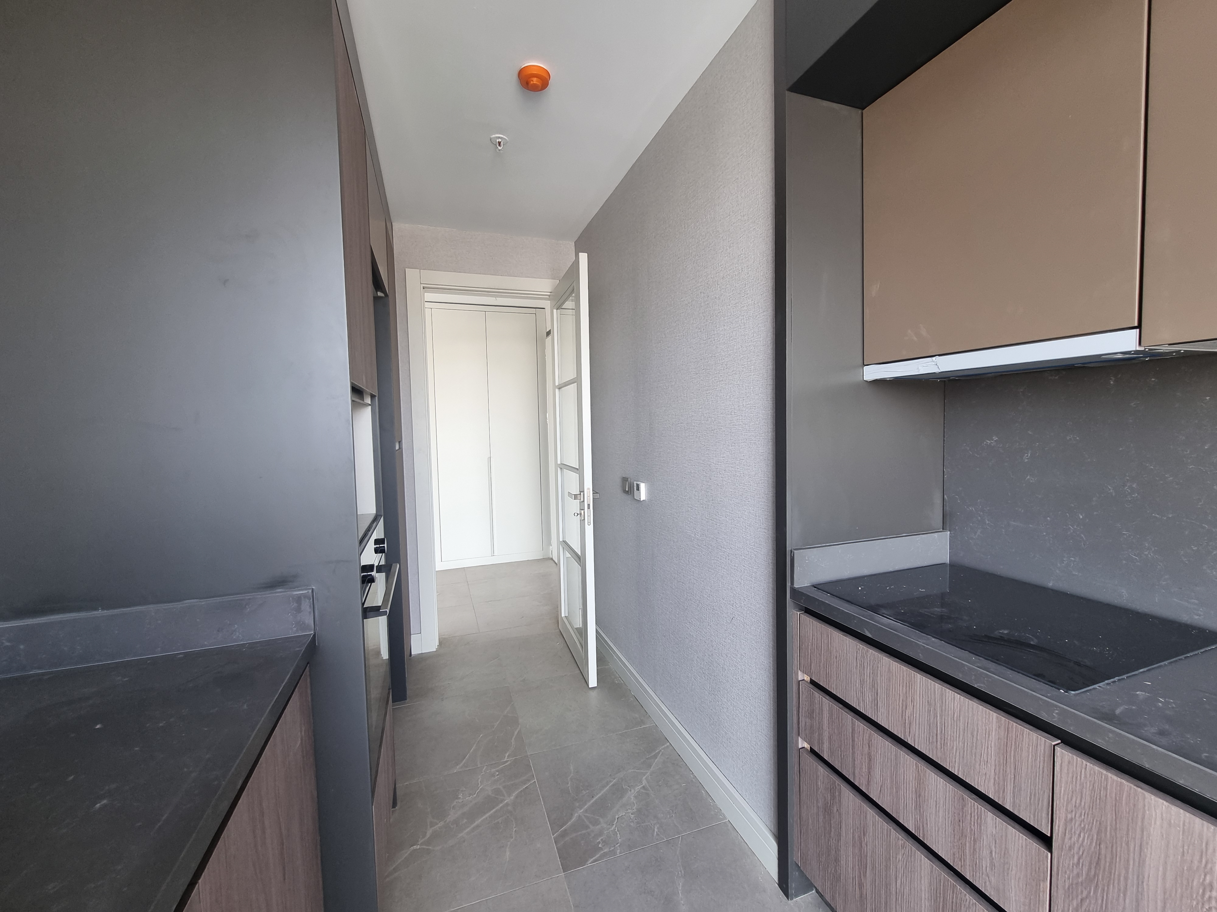 VELUX ANKARA'DA DEV TERASLI MUHTESEM MANZARALI OZEL KIRALIK 2+1 DAIRE
