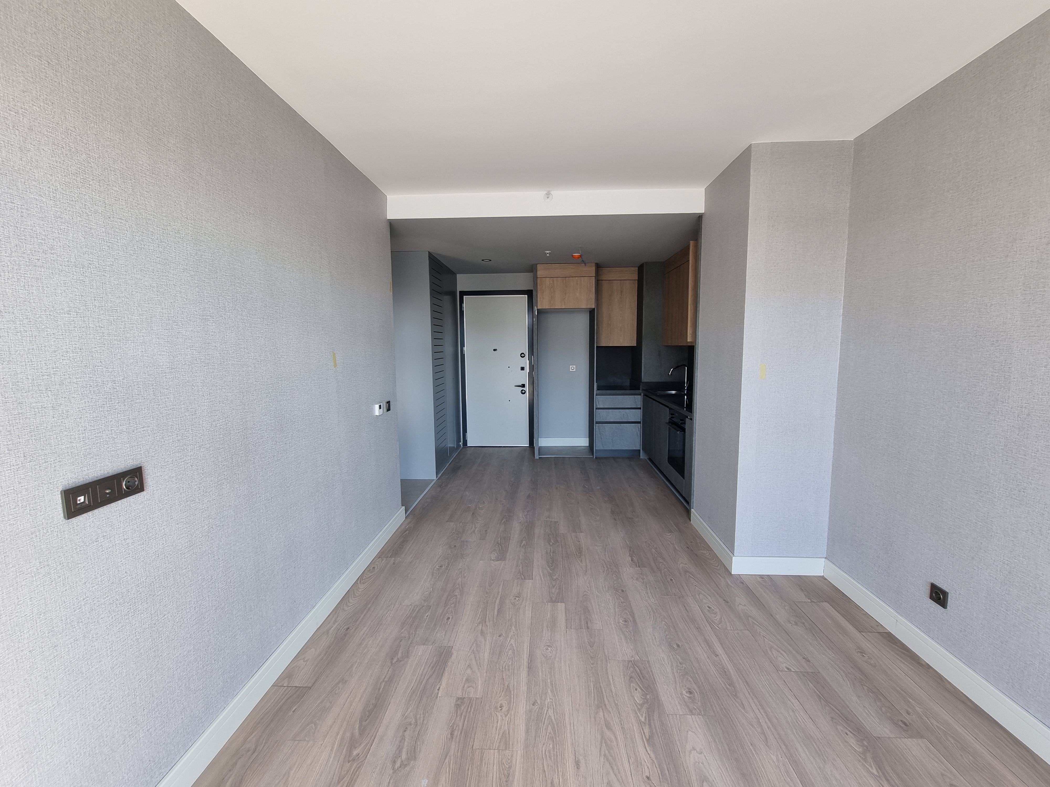 VELUX ANKARA'DA MUHTESEM MANZARALI KLIMALI KIRALIK 1+1 DAIRE