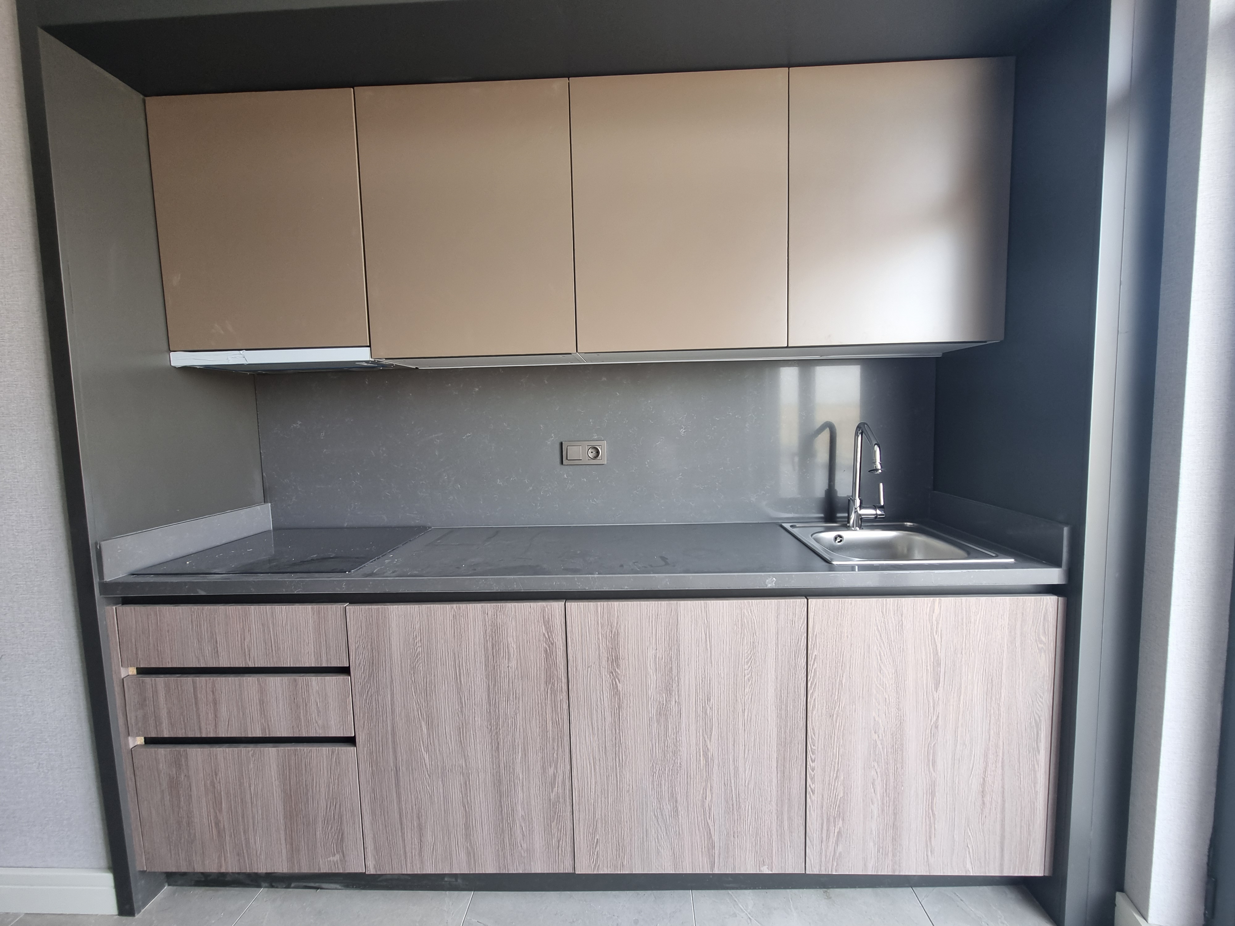 VELUX ANKARA'DA DEV TERASLI MUHTESEM MANZARALI OZEL KIRALIK 2+1 DAIRE