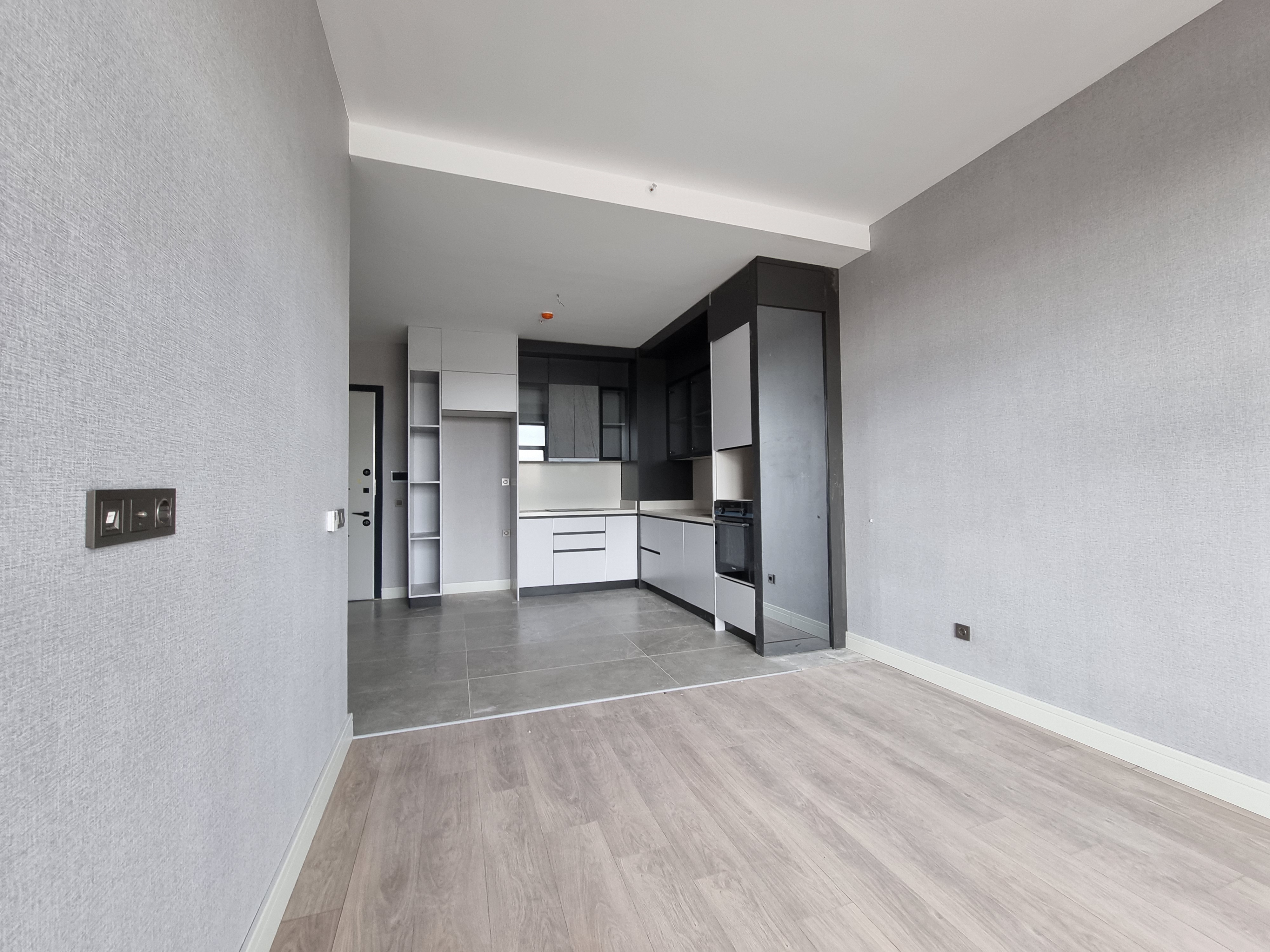 MARS ANKARA'DAN VELUX ANKARA'DA SATILIK SEHIR MANZARALI BOS SATILIK 2+1 DAIRE