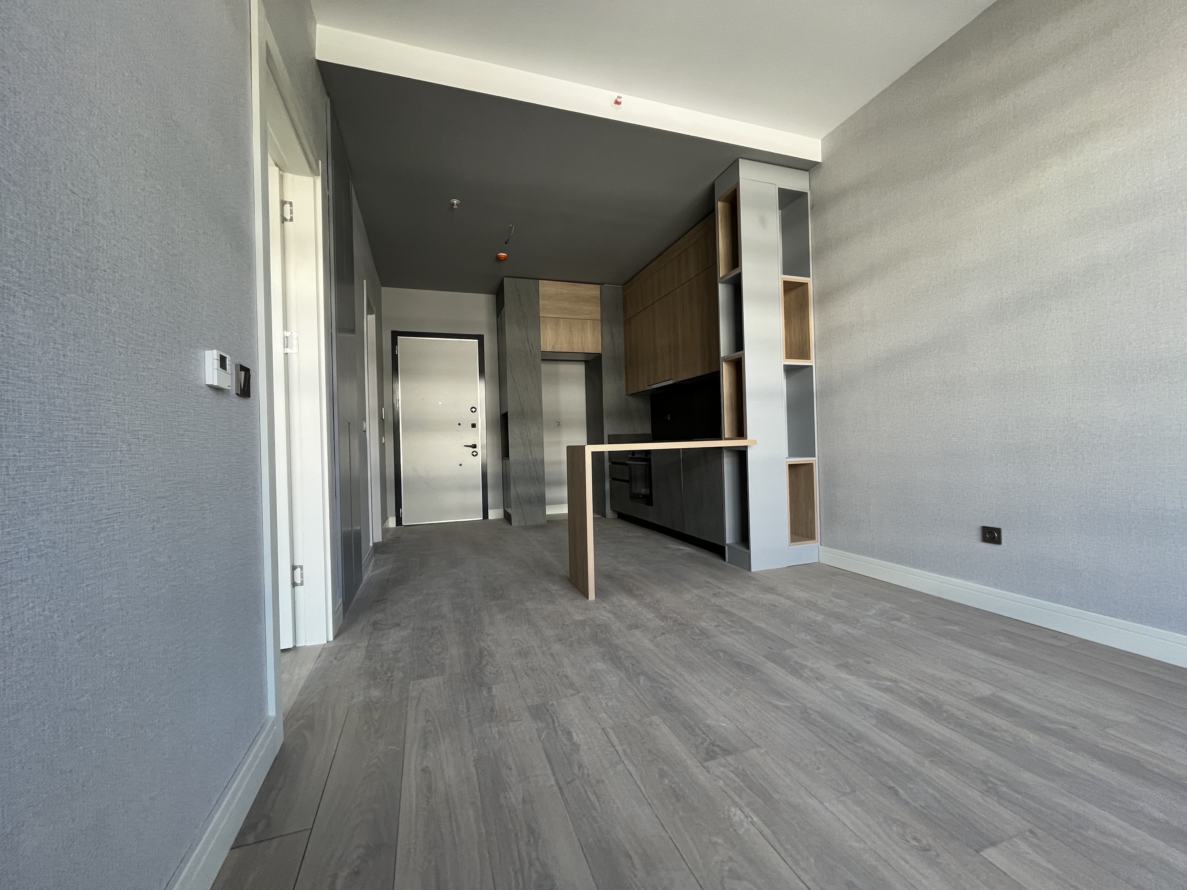 VELUX ANKARA'DA AVM MEYDAN MANZARALI KIRALIK 1+1 DAIRE