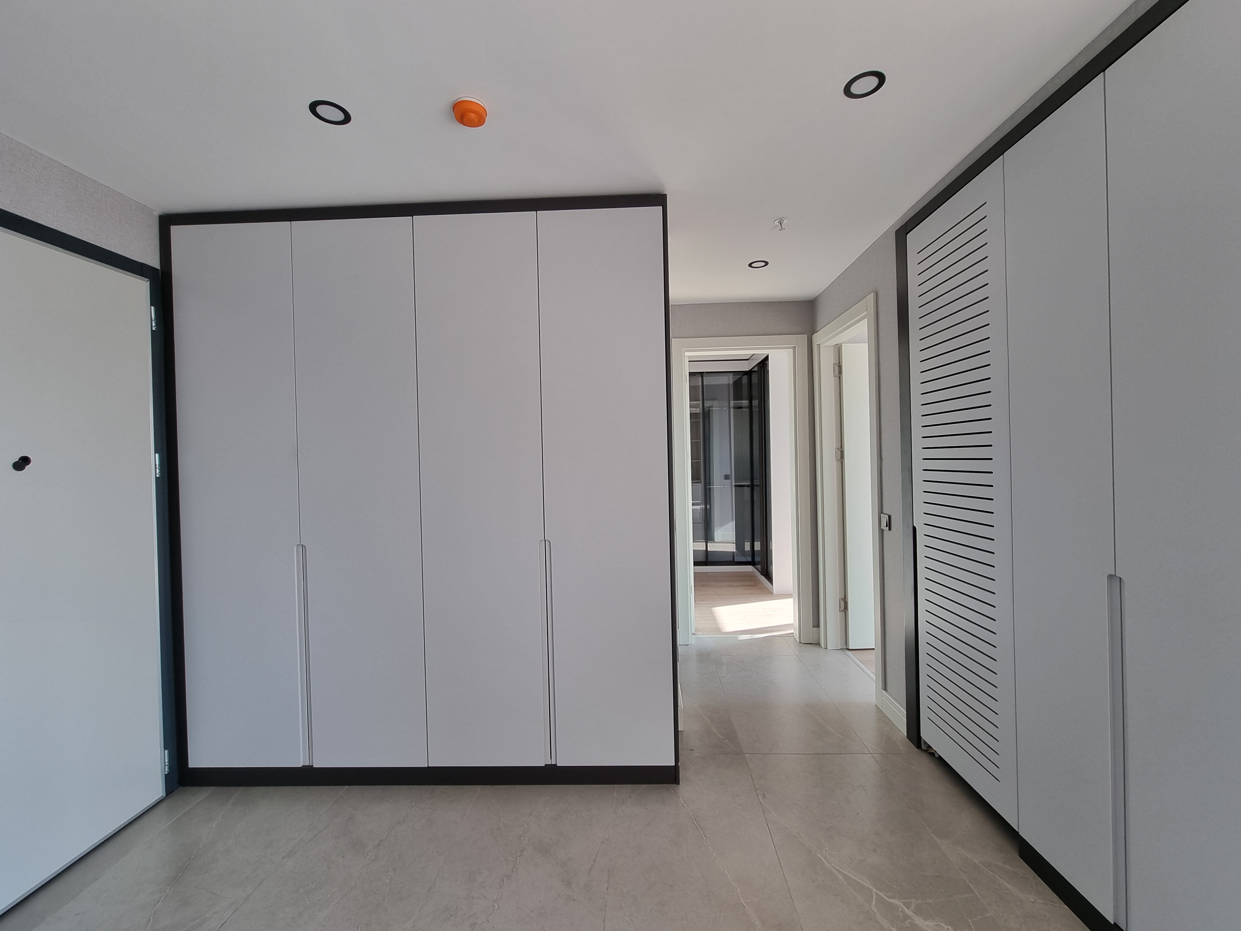 MARS ANKARA'DAN VELUX ANKARA'DA SEHIR MANZARALI KIRALIK 2+1 DAIRE