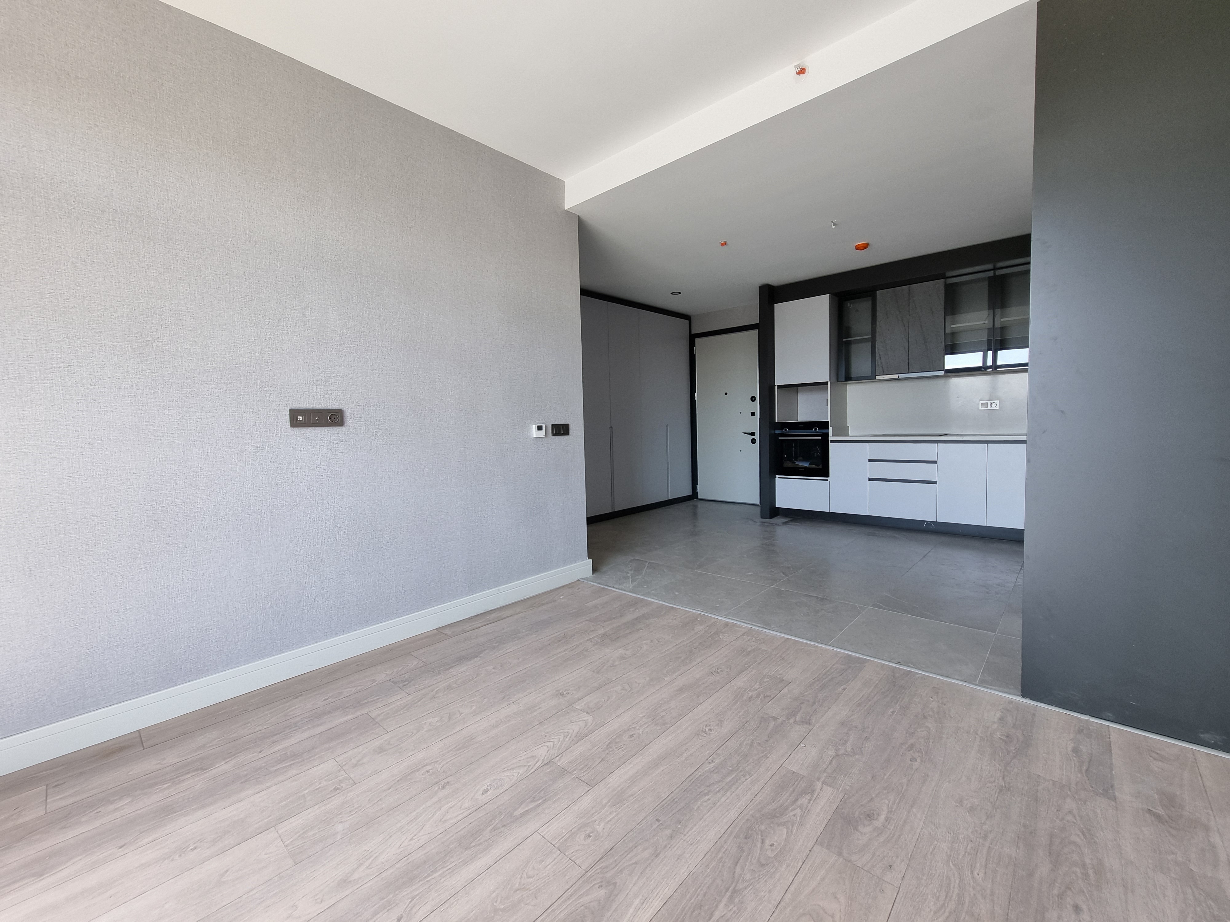 MARS ANKARA'DAN VELUX ANKARA'DA SEHIR MANZARALI KIRALIK 2+1 DAIRE