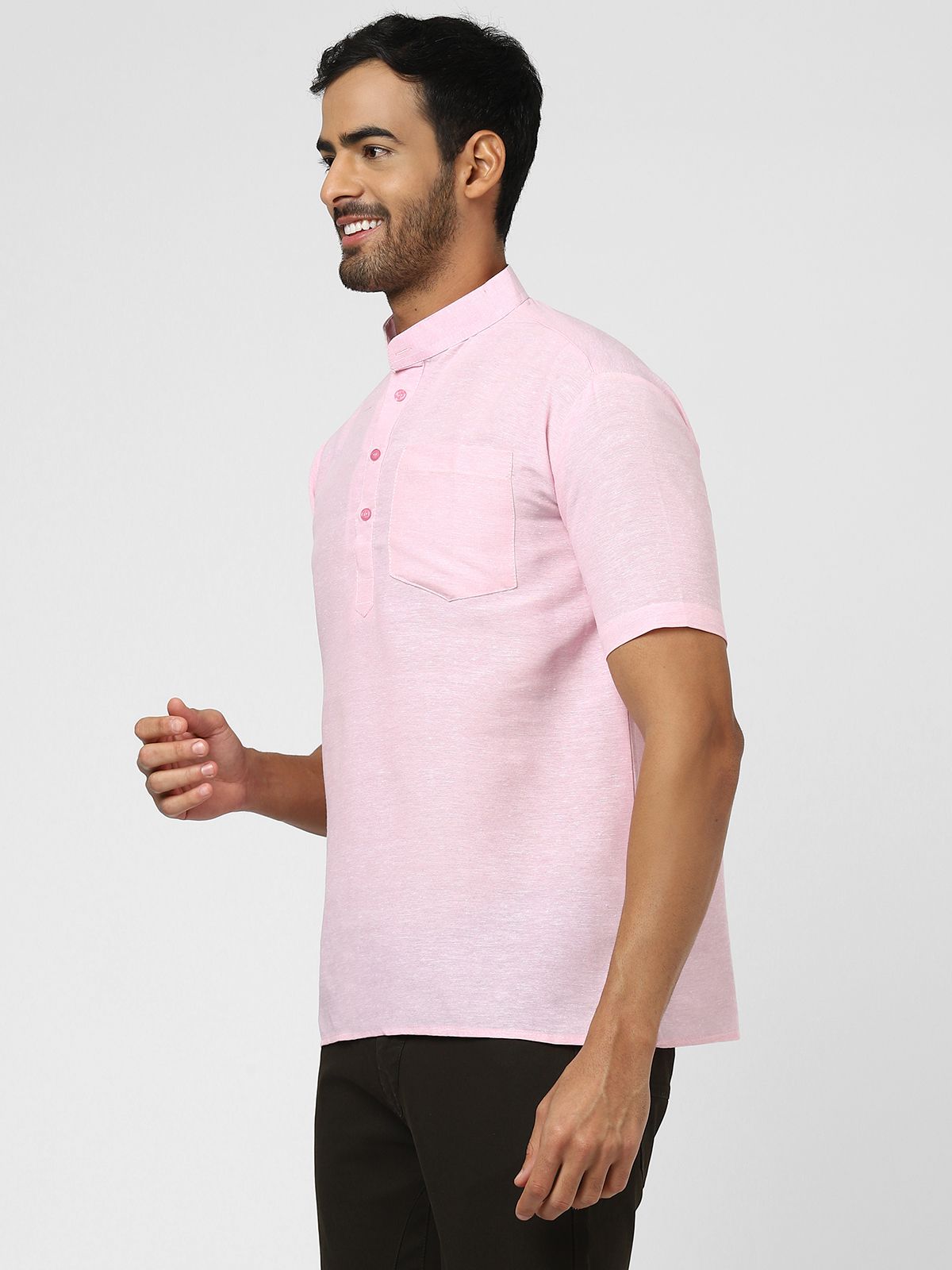Aaryavar Men's Khadi Cotton Relaxed Short Kurta - Light Pink Color