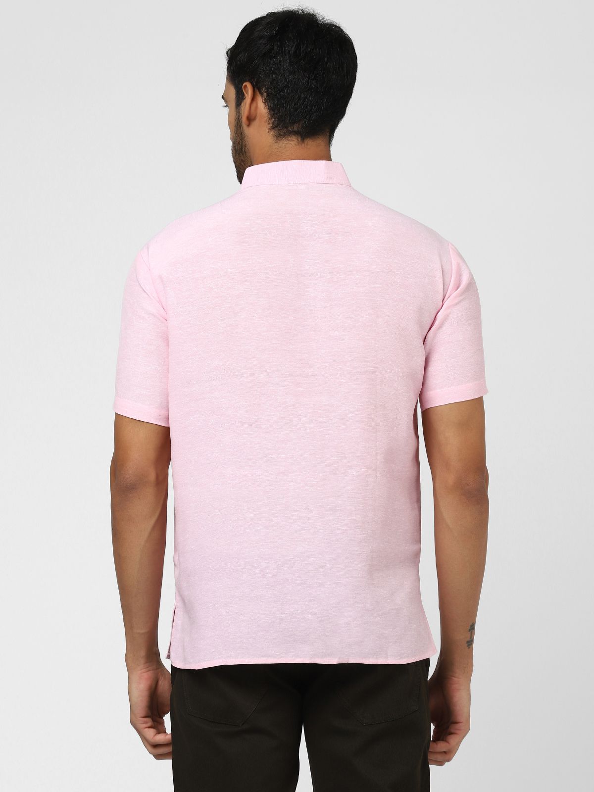 Aaryavar Men's Khadi Cotton Relaxed Short Kurta - Light Pink Color