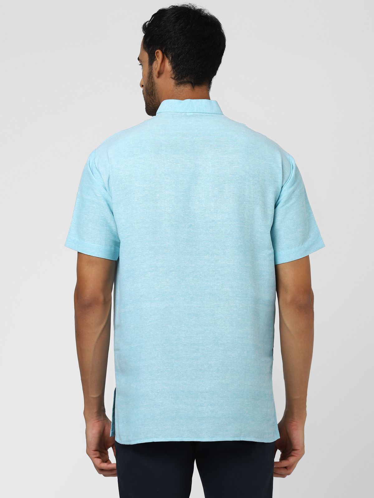 Aaryavar Men's Khadi Cotton Relaxed Short Kurta - Sky Blue Color