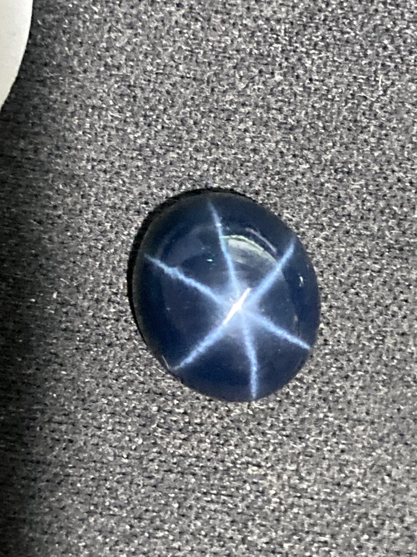 Blue Star Sapphire (Star TiO2 painted)