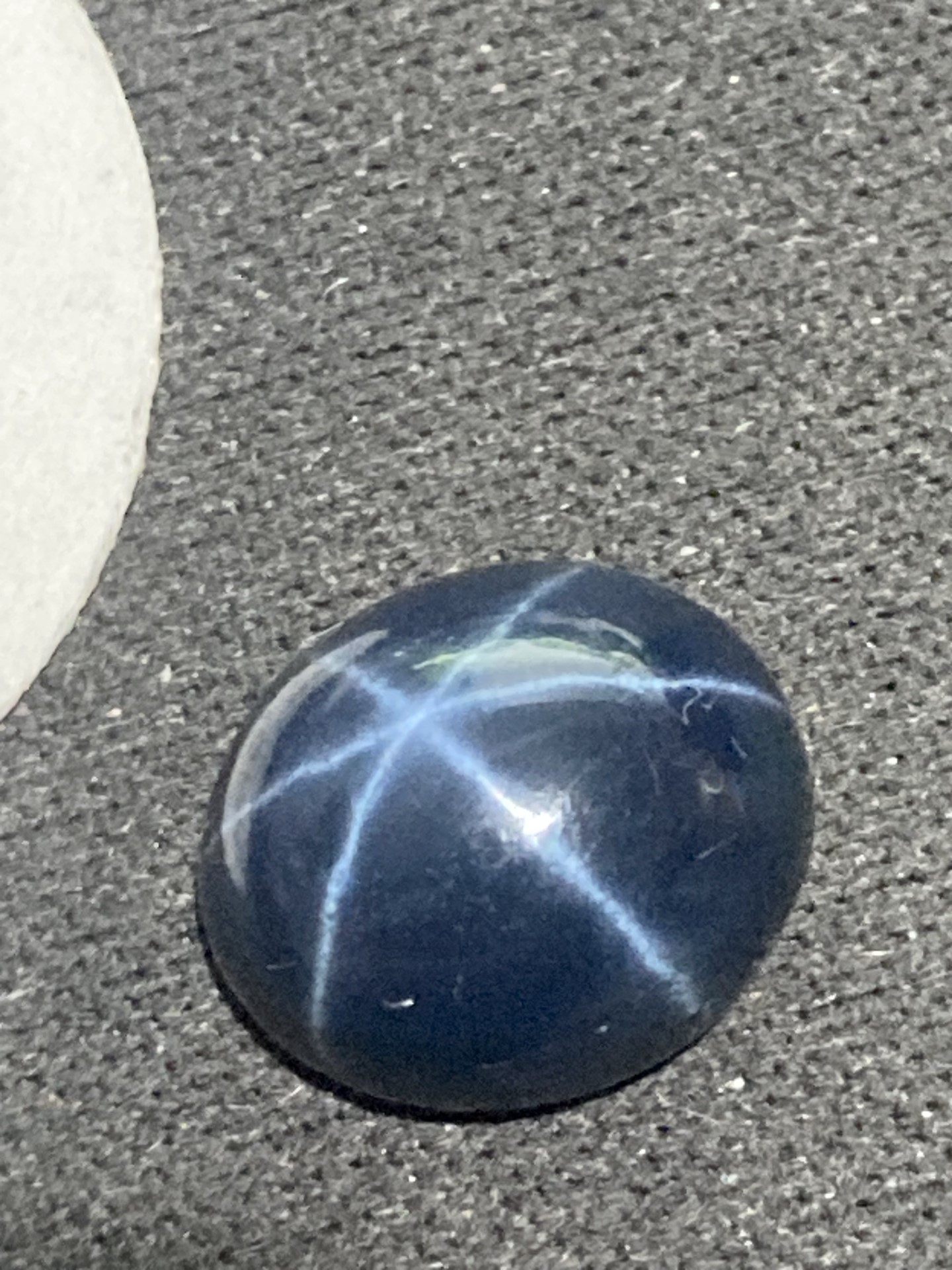 Blue Star Sapphire (Star TiO2 painted)