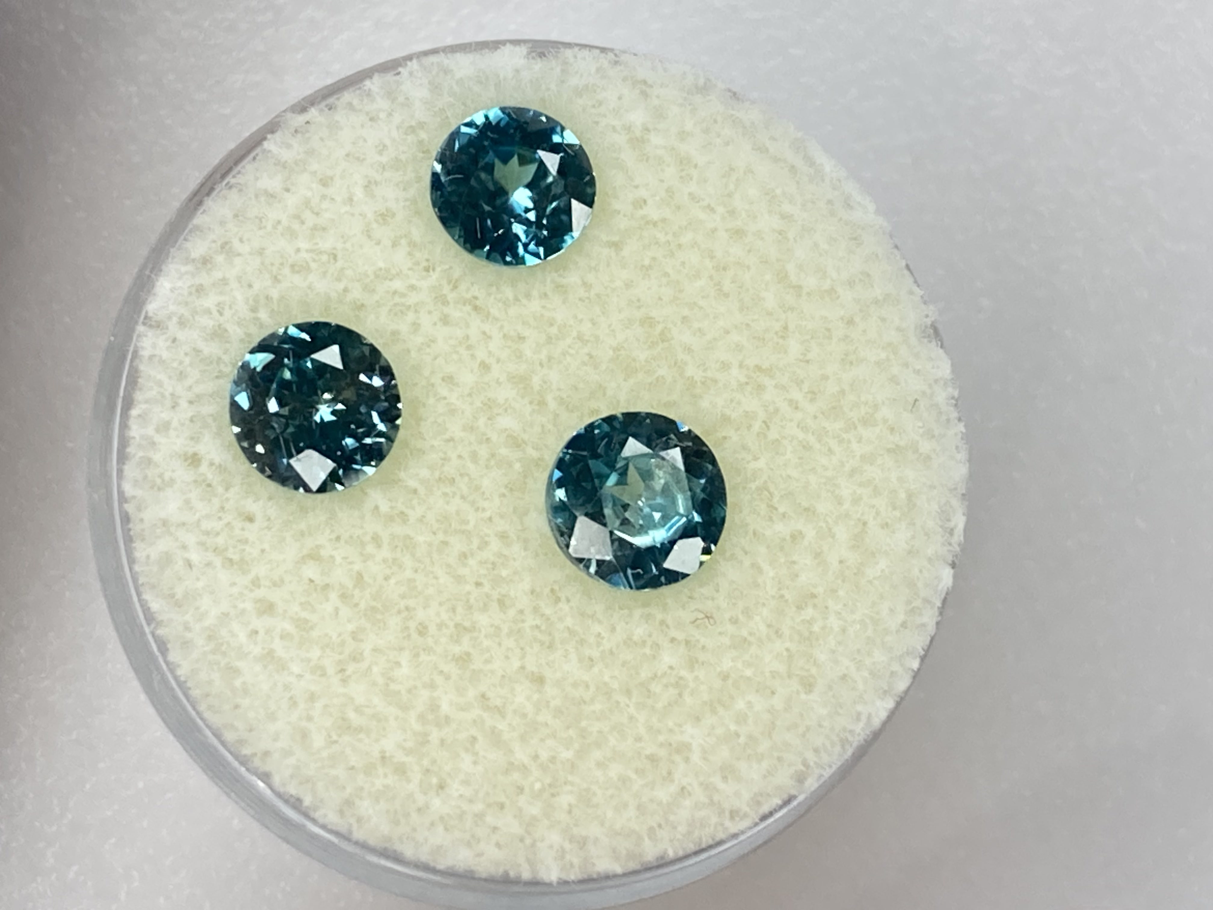 Zircon - Natural - blue