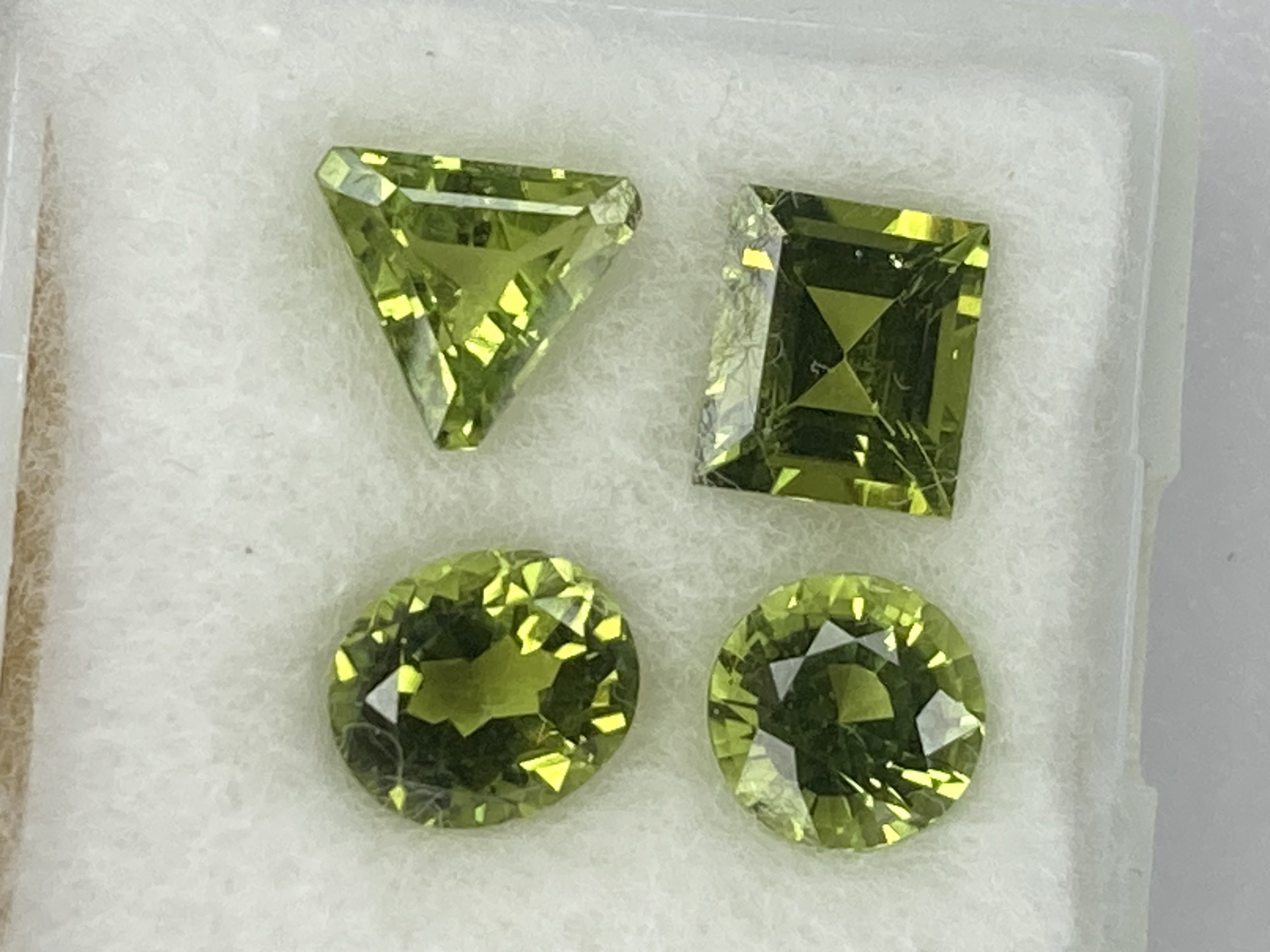 Peridot - grass green