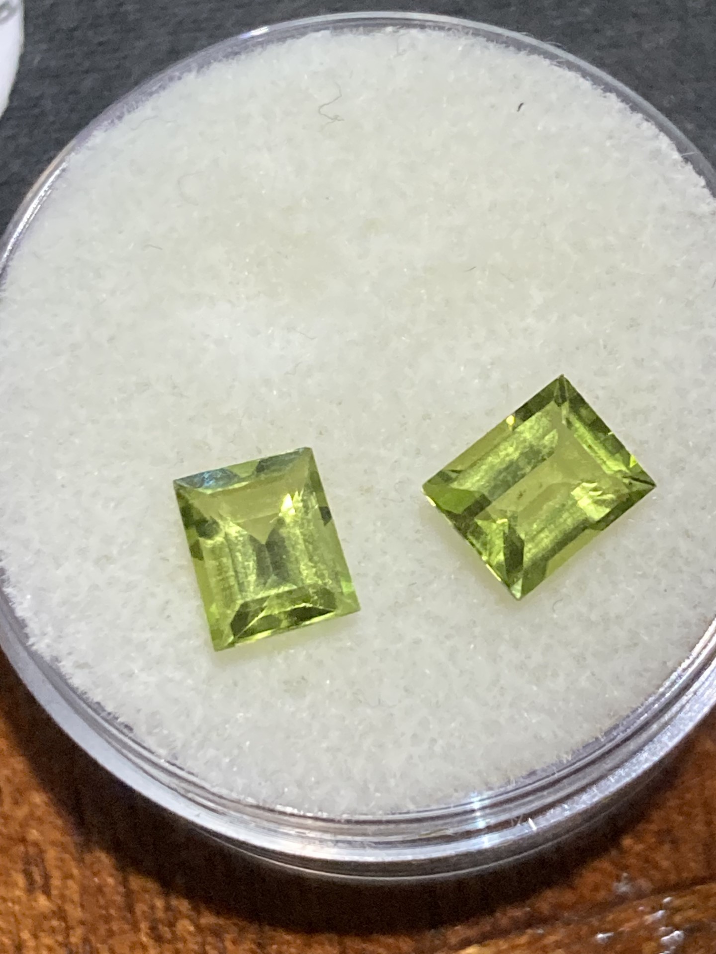 Peridot- Grass Green-Pair