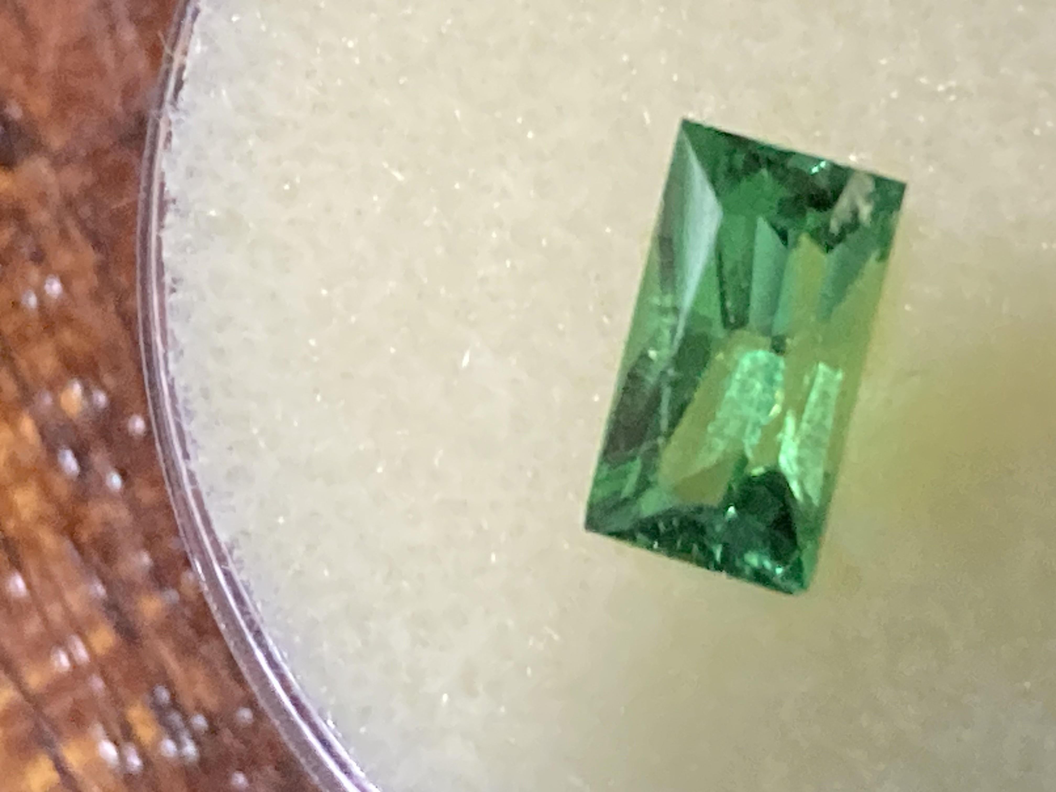 Garnet-Tsavorite- Green- top color