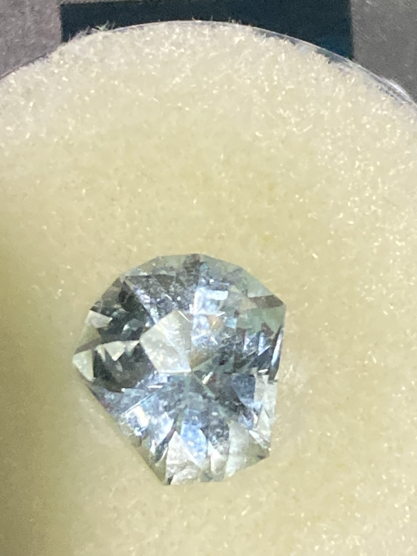 Aquamarine - sky blue